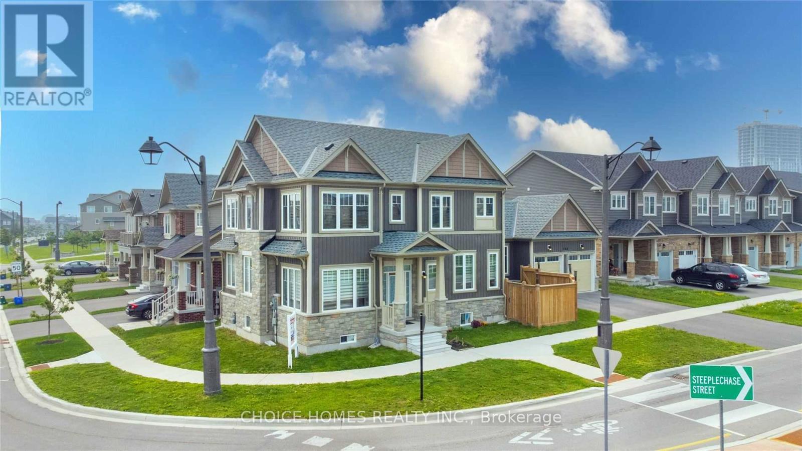 Photo 12 of 100 Great Gabe Gate, Oshawa, Windfields — HOMEH