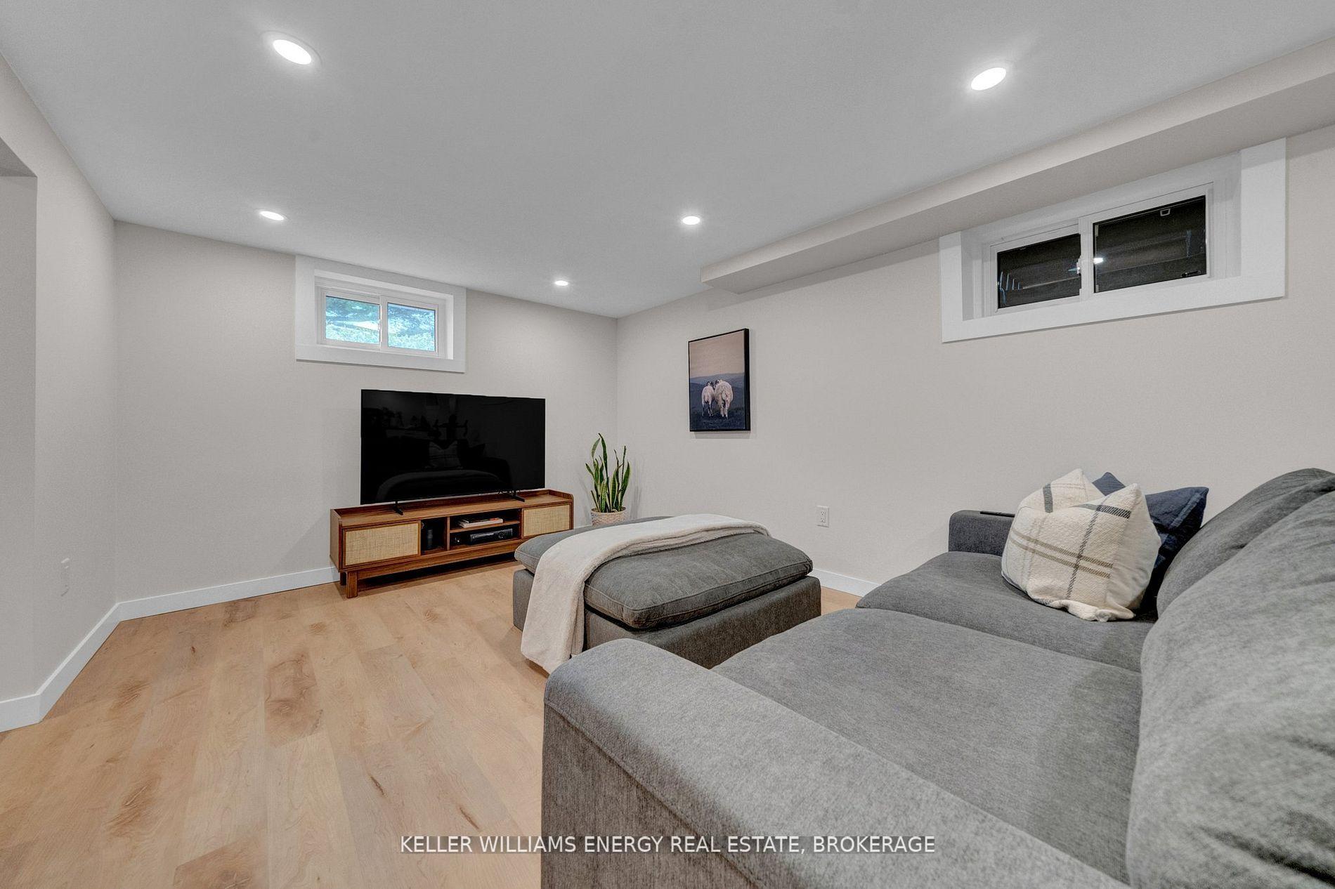 Photo 34 of 1248 Somerville Street, Oshawa, Centennial — HOMEH