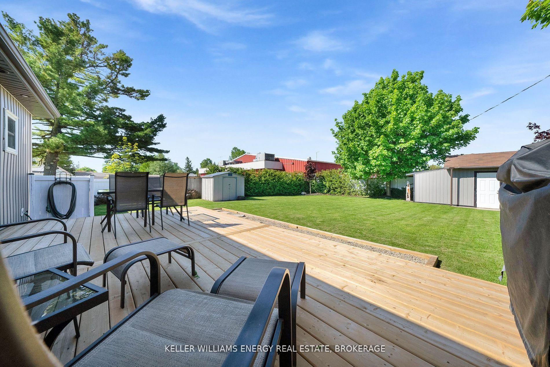Photo 47 of 1248 Somerville Street, Oshawa, Centennial — HOMEH