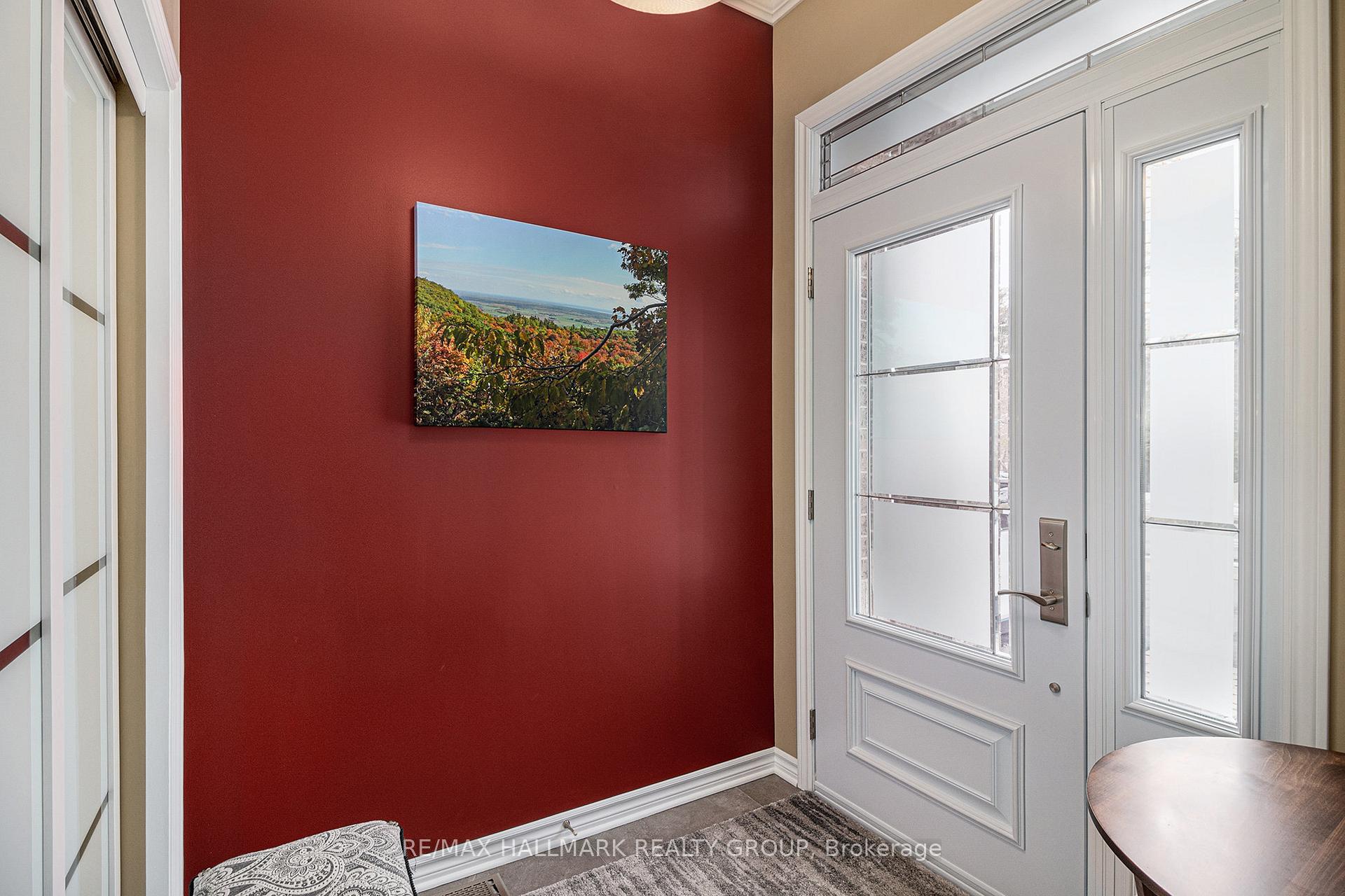 Photo 5 of 1830 Springridge Drive, Ottawa, Springridge/East Village — HOMEH