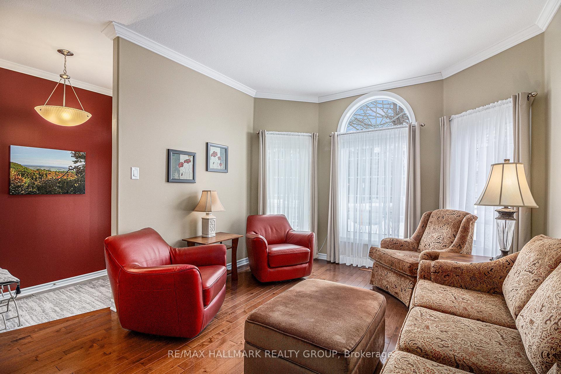 Photo 6 of 1830 Springridge Drive, Ottawa, Springridge/East Village — HOMEH