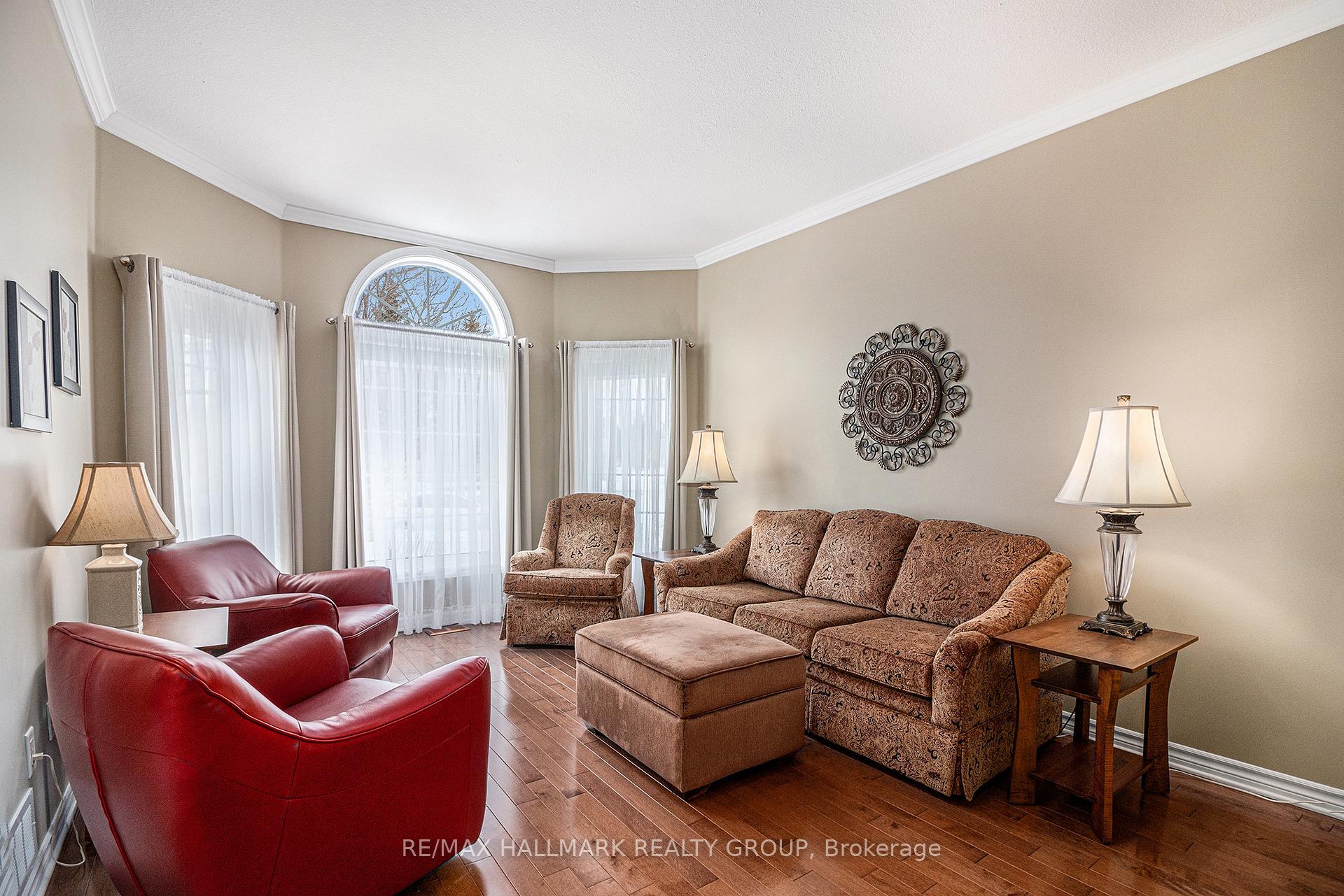 Photo 7 of 1830 Springridge Drive, Ottawa, Springridge/East Village — HOMEH
