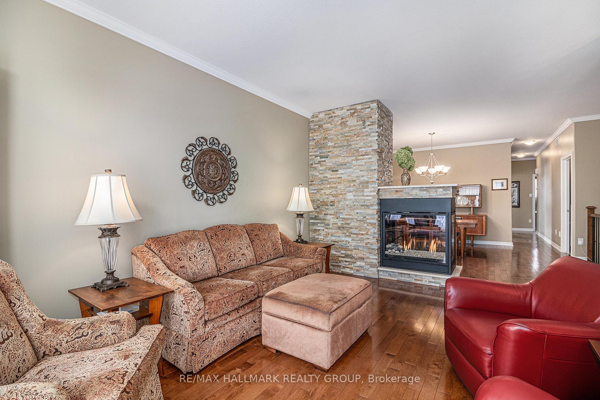 Photo 8 of 1830 Springridge Drive, Ottawa, Springridge/East Village — HOMEH
