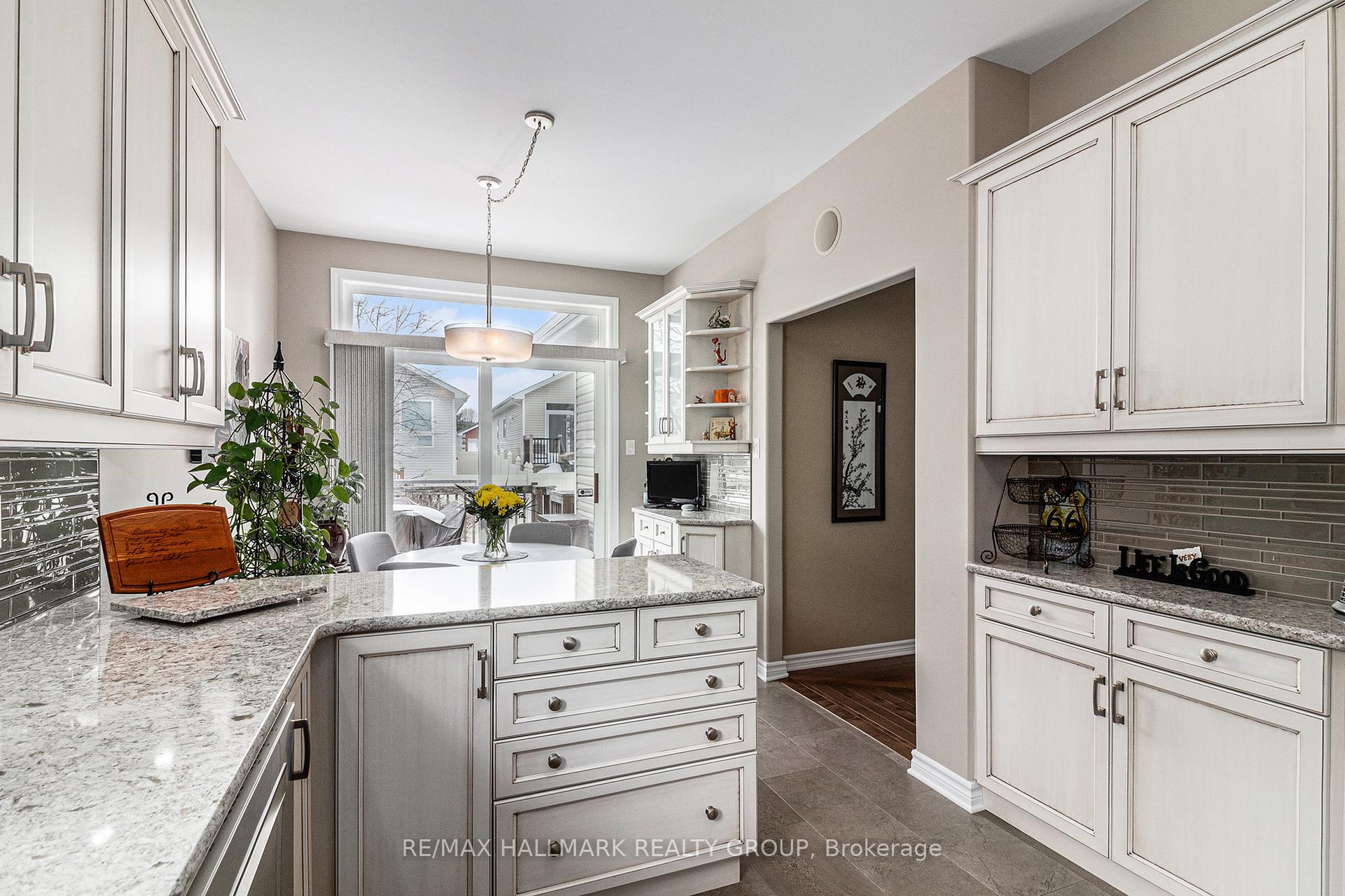 Photo 16 of 1830 Springridge Drive, Ottawa, Springridge/East Village — HOMEH