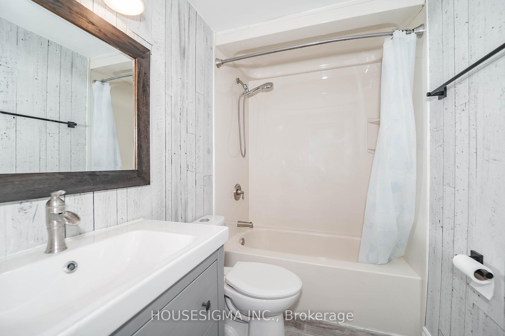 Photo 14 of 372 Daytona Court, Oshawa, Samac — HOMEH