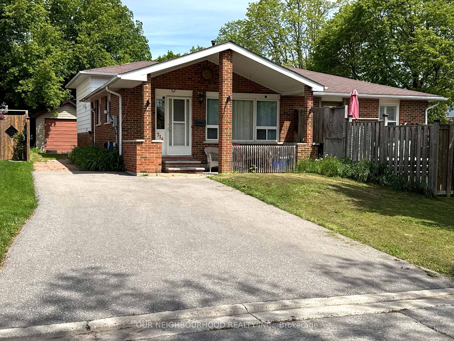 Front of 714 Greenoch Court