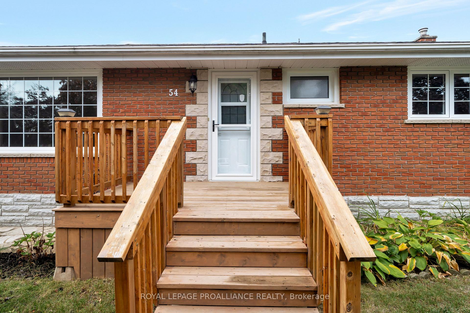 Photo 4 of 54 Fifth Avenue, Quinte West, Murray Ward — HOMEH