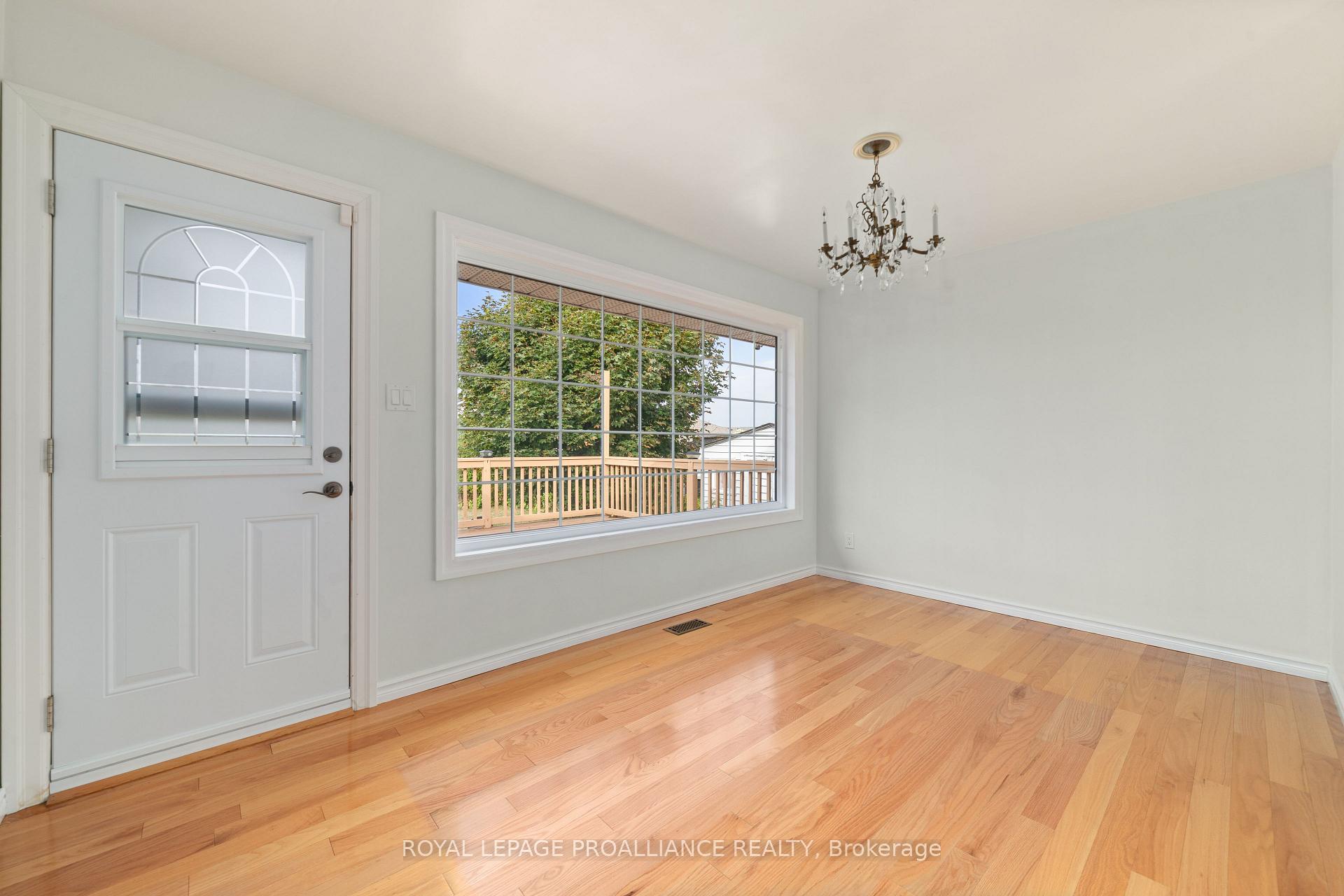 Photo 11 of 54 Fifth Avenue, Quinte West, Murray Ward — HOMEH