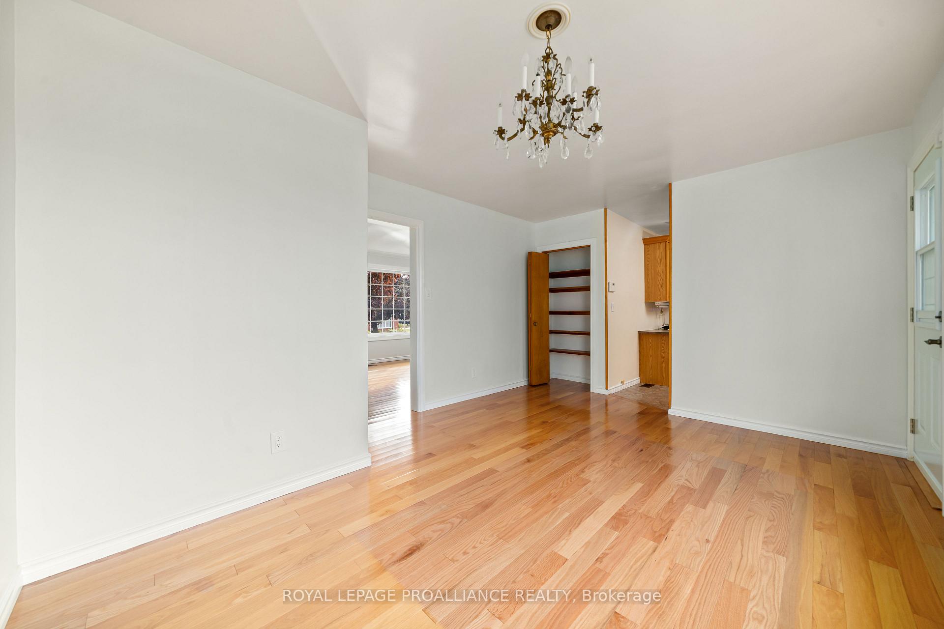 Photo 13 of 54 Fifth Avenue, Quinte West, Murray Ward — HOMEH