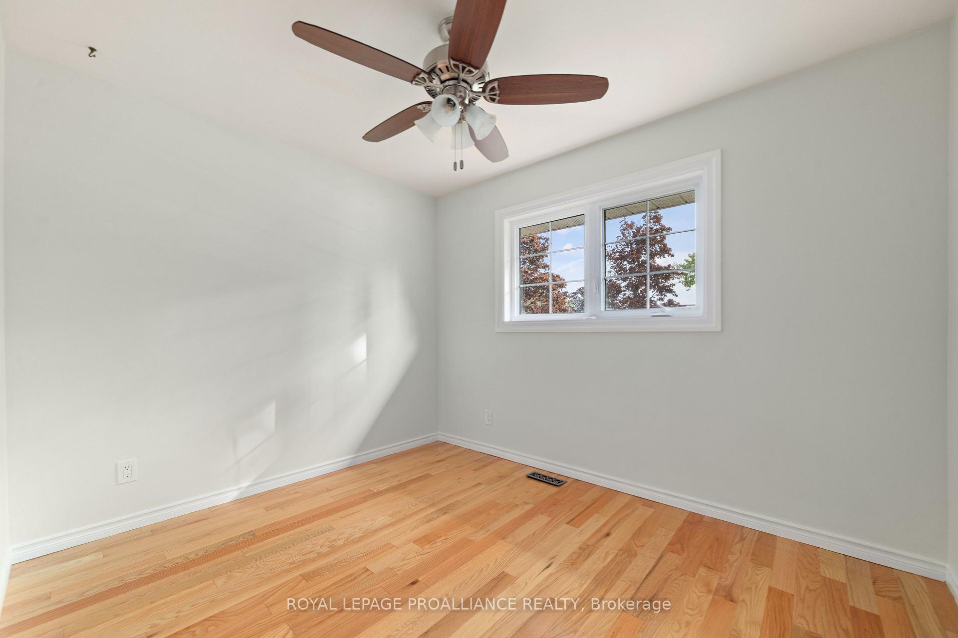 Photo 22 of 54 Fifth Avenue, Quinte West, Murray Ward — HOMEH
