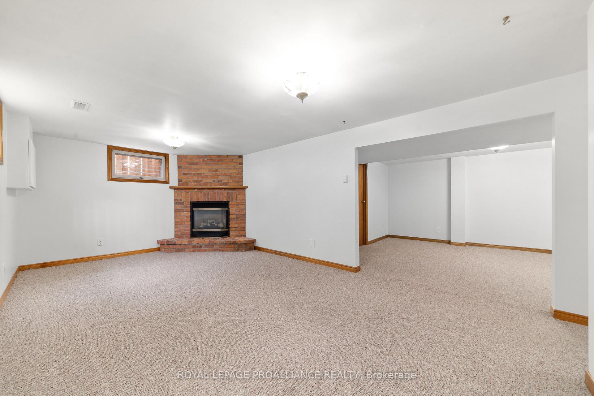 Photo 33 of 54 Fifth Avenue, Quinte West, Murray Ward — HOMEH