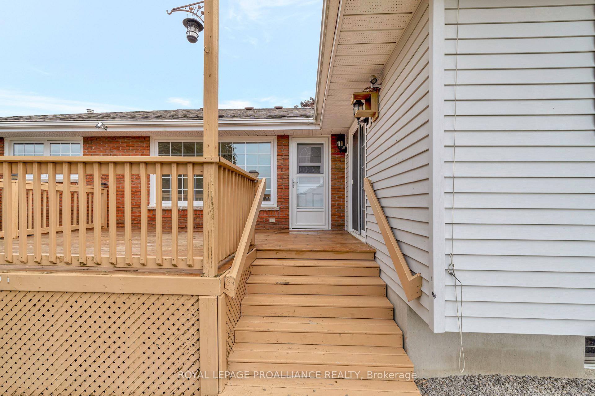 Photo 45 of 54 Fifth Avenue, Quinte West, Murray Ward — HOMEH