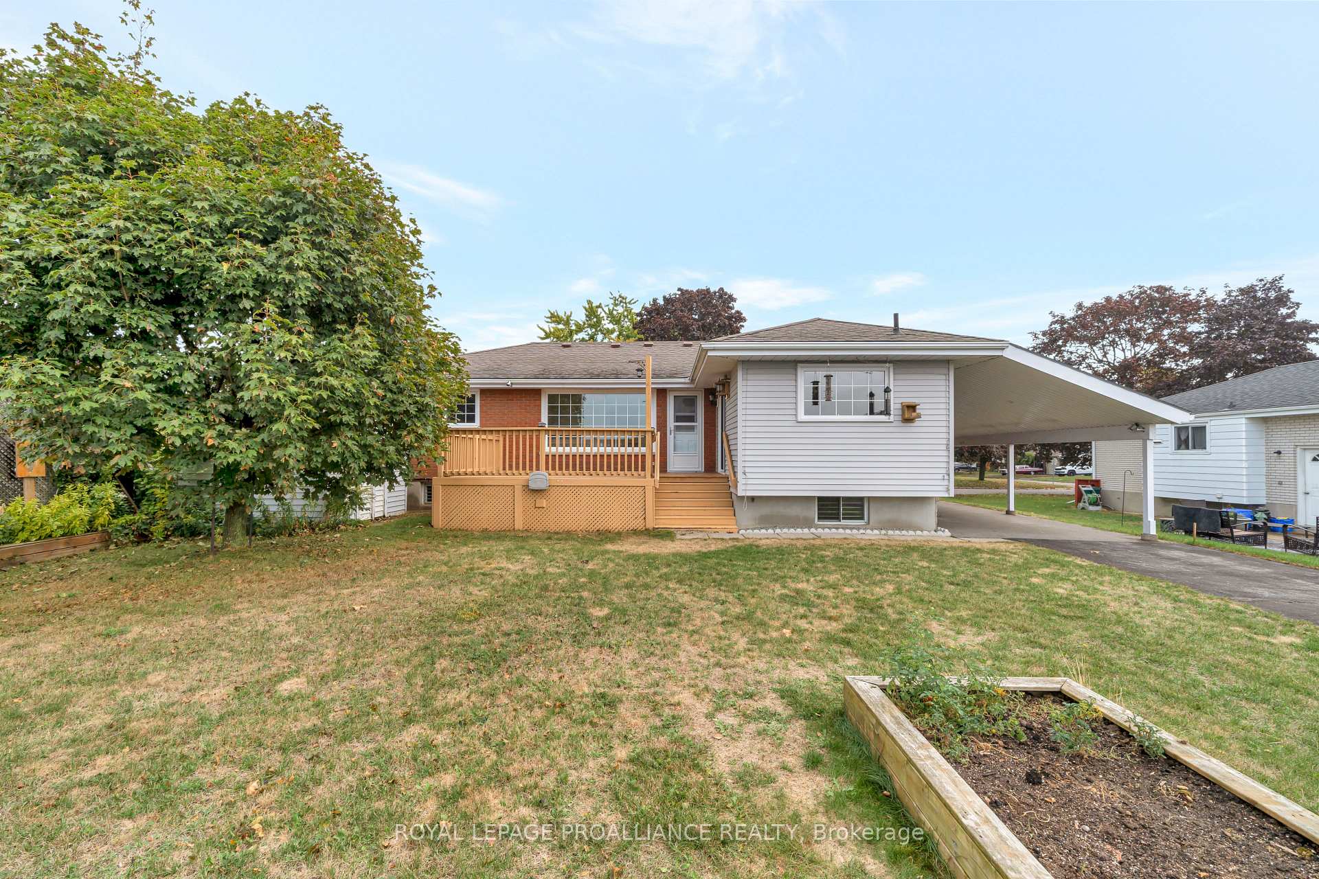 Photo 47 of 54 Fifth Avenue, Quinte West, Murray Ward — HOMEH