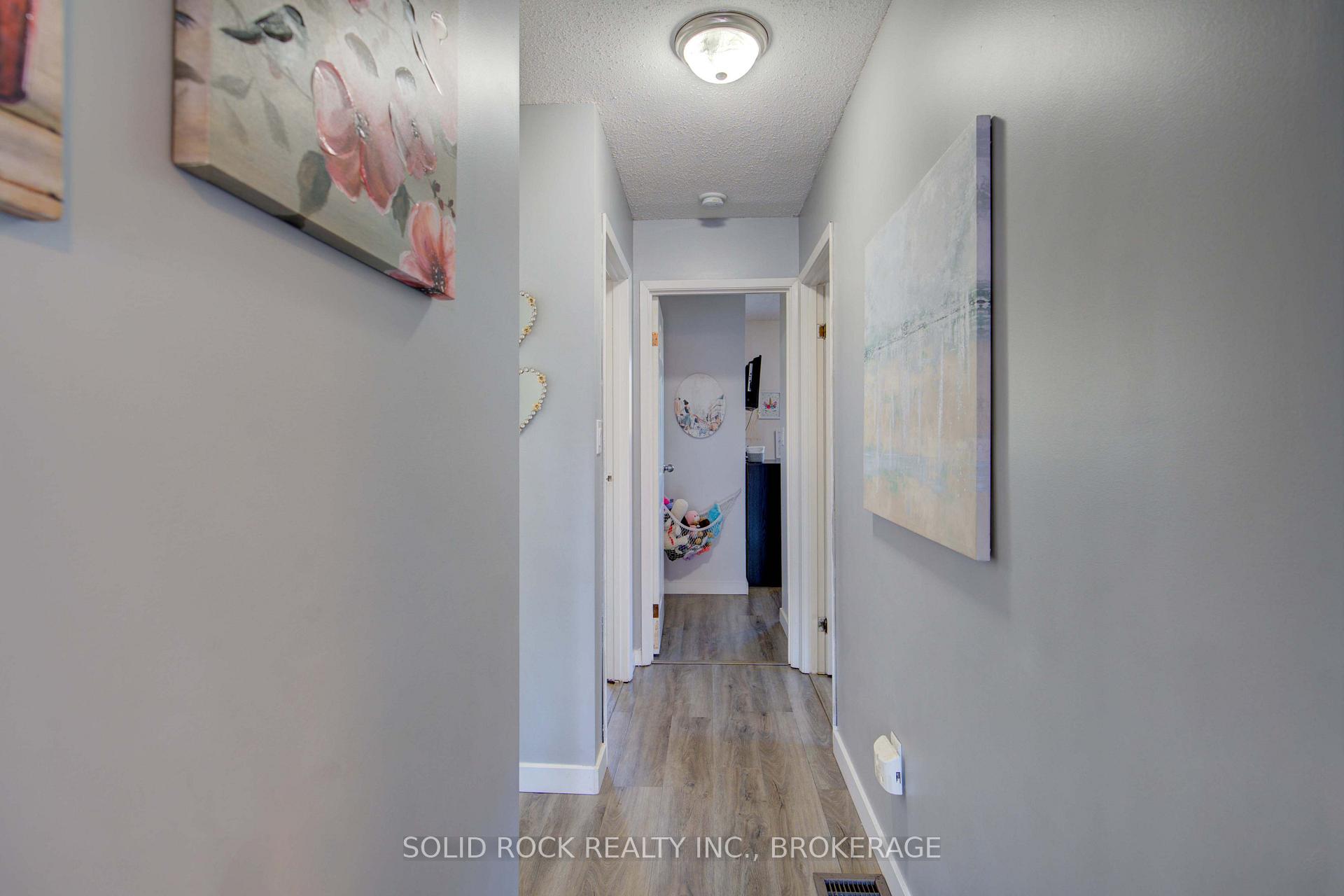 Photo 17 of 33 Derby Gate Crescent, Kingston, East of Sir John A. Blvd — HOMEH