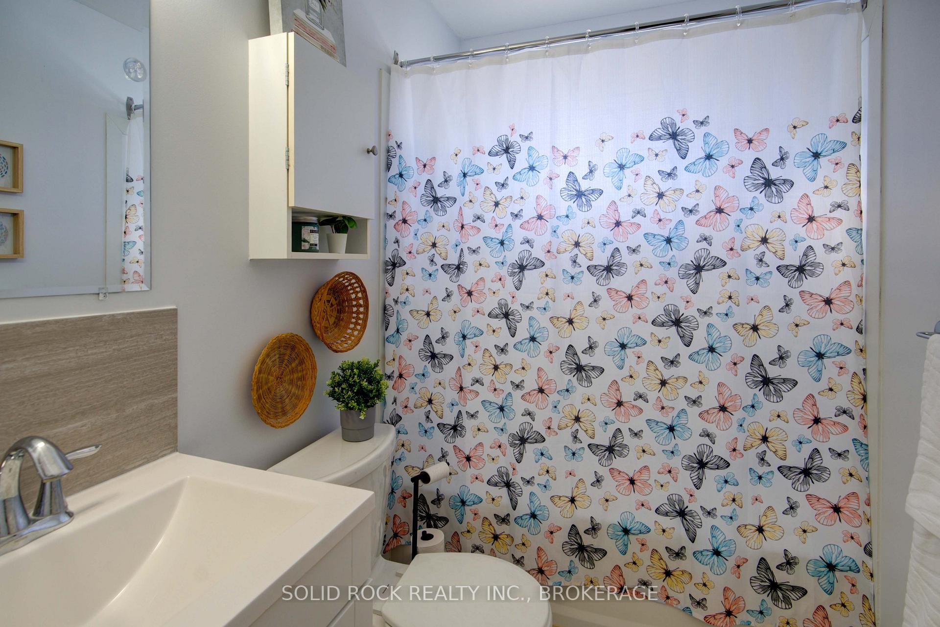Photo 18 of 33 Derby Gate Crescent, Kingston, East of Sir John A. Blvd — HOMEH