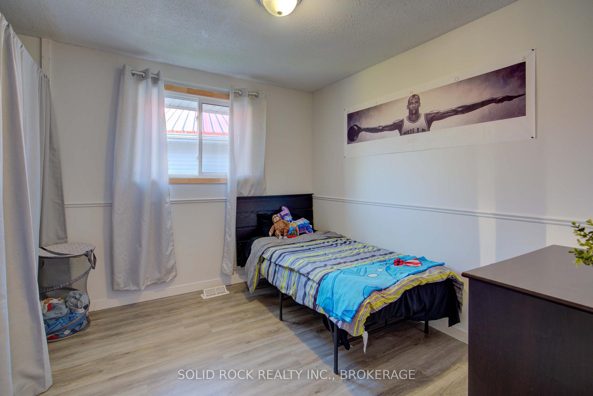 Photo 21 of 33 Derby Gate Crescent, Kingston, East of Sir John A. Blvd — HOMEH