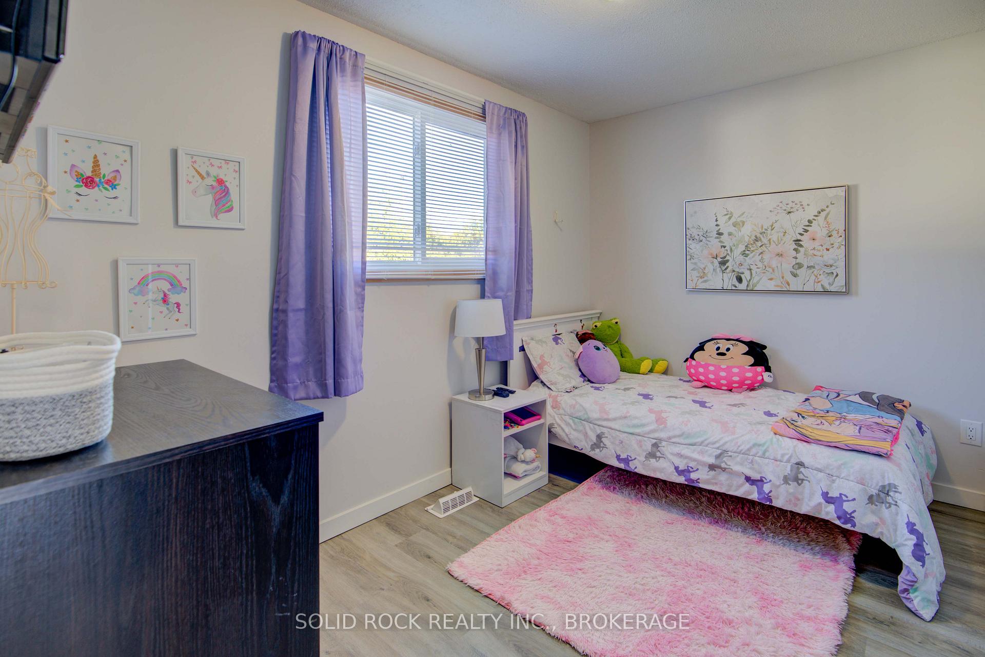 Photo 23 of 33 Derby Gate Crescent, Kingston, East of Sir John A. Blvd — HOMEH