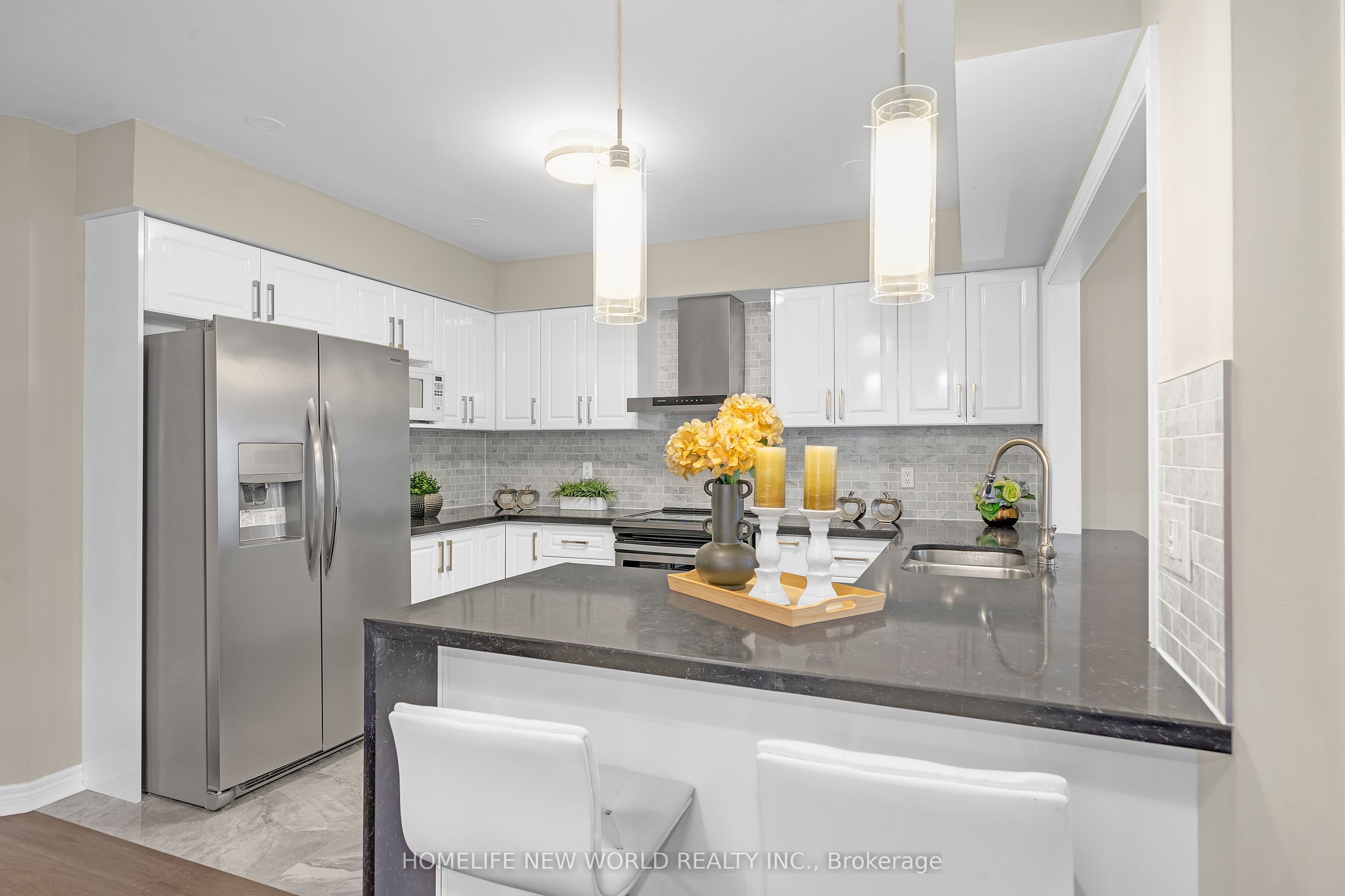 Photo 42 of 72 Ray Street, Markham, Village Green-South Unionville — HOMEH