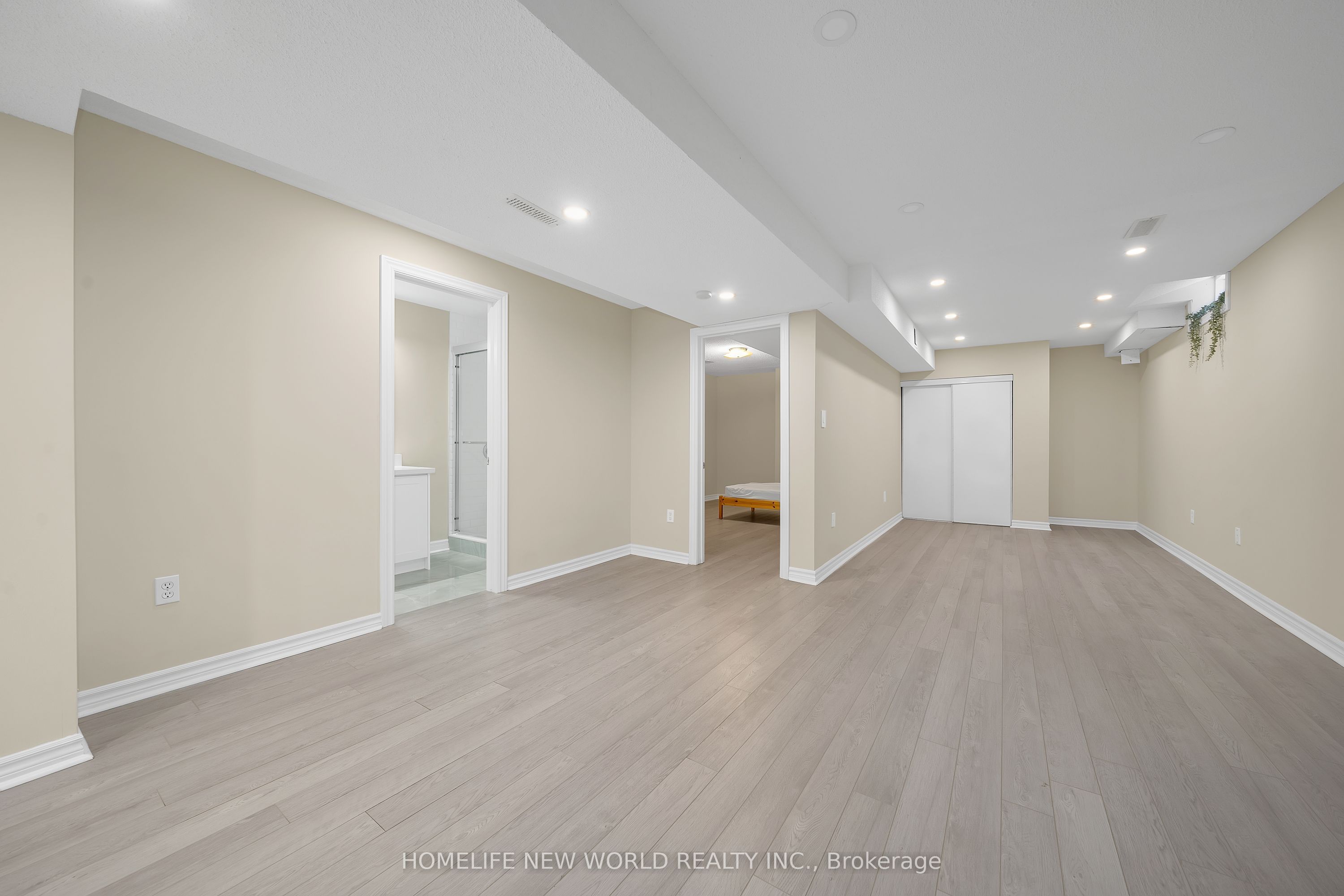 Photo 56 of 72 Ray Street, Markham, Village Green-South Unionville — HOMEH