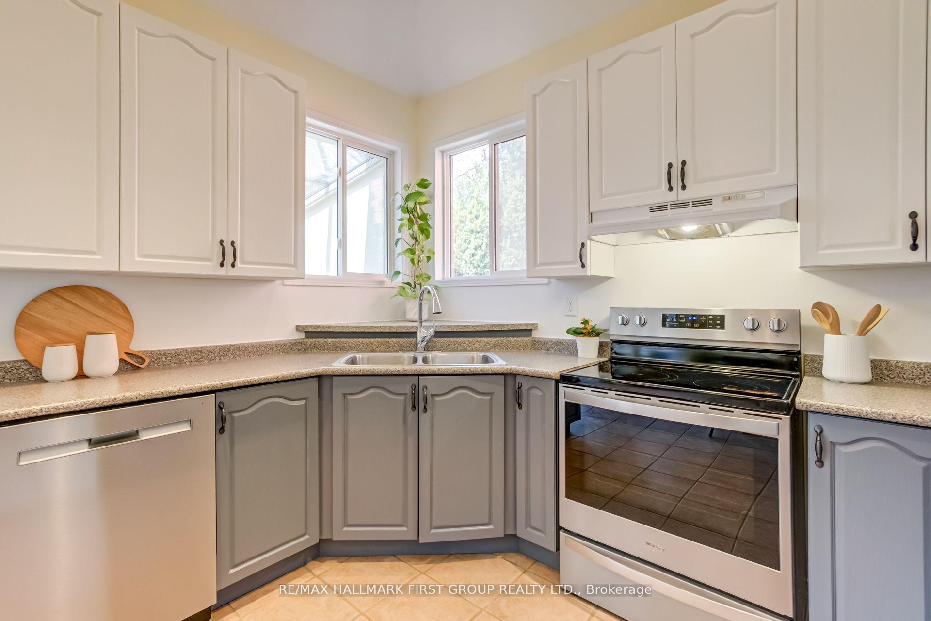 Photo 16 of 1762 Autumn Crescent, Pickering, Amberlea — HOMEH