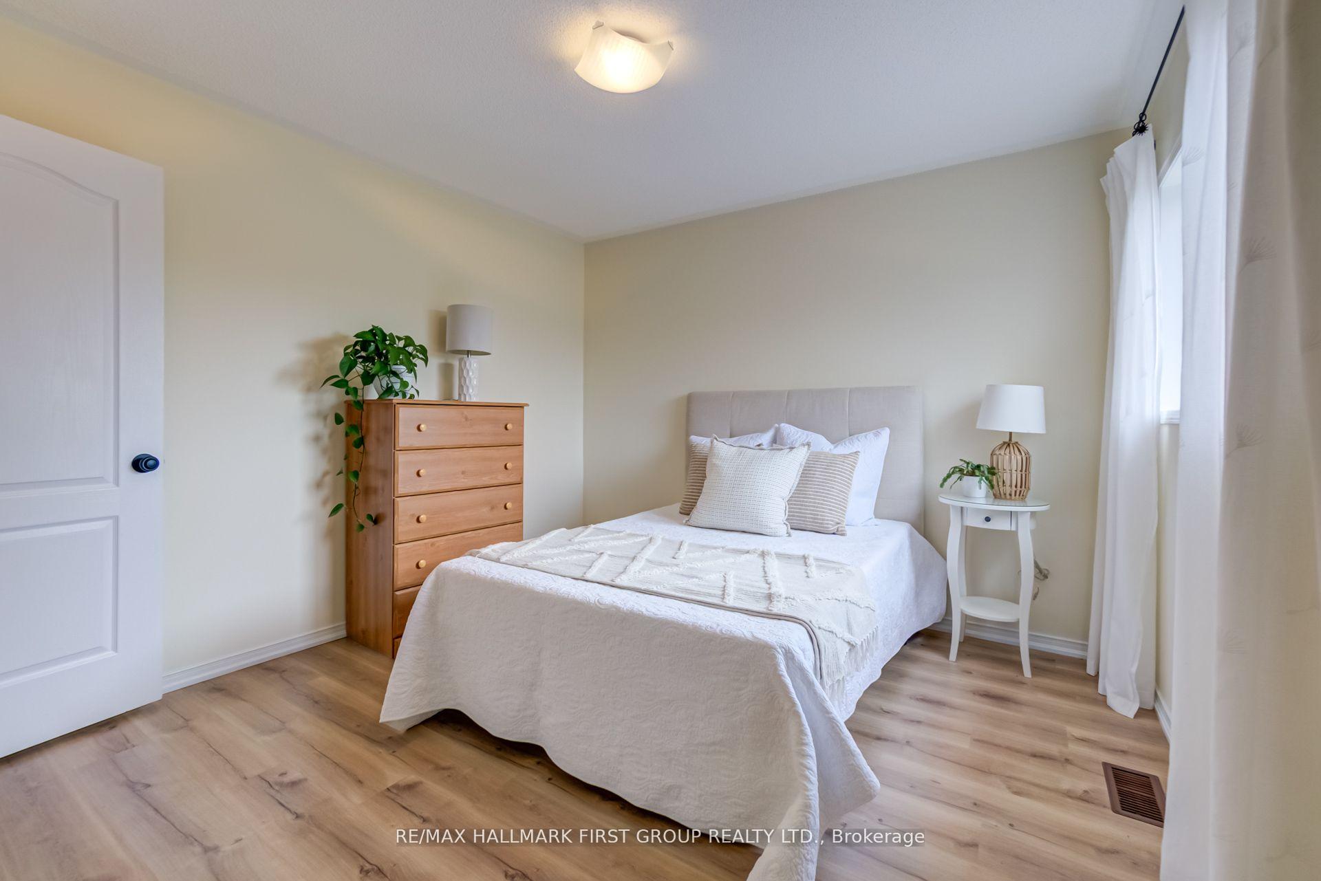 Photo 23 of 1762 Autumn Crescent, Pickering, Amberlea — HOMEH