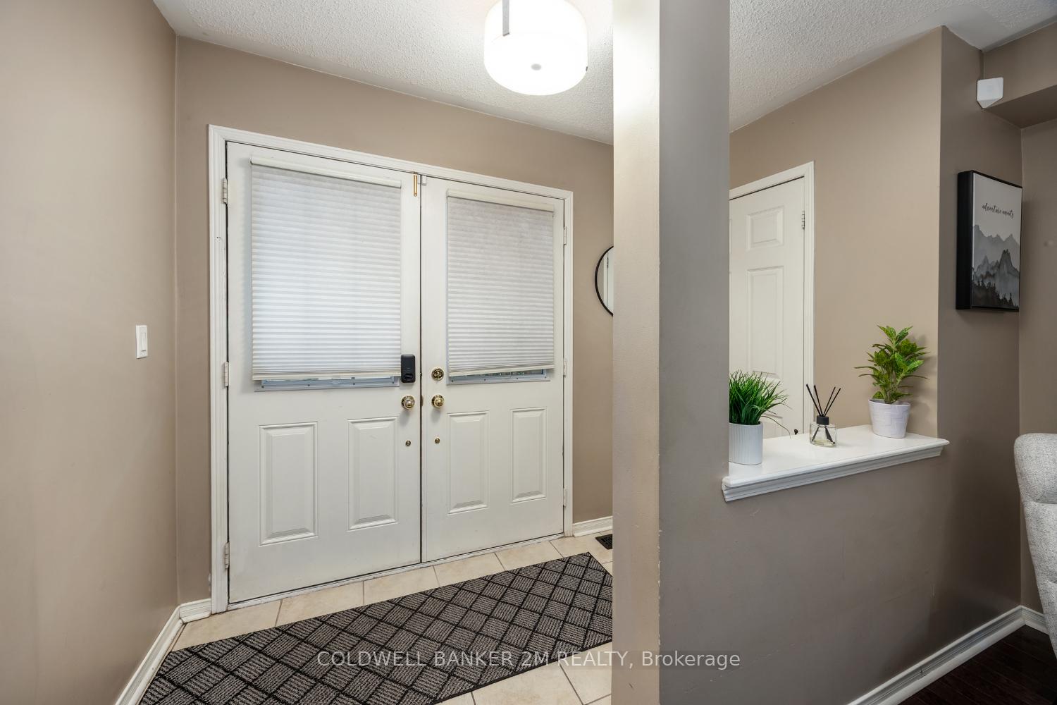 Photo 4 of 813 Taggart Crescent, Oshawa, Pinecrest — HOMEH
