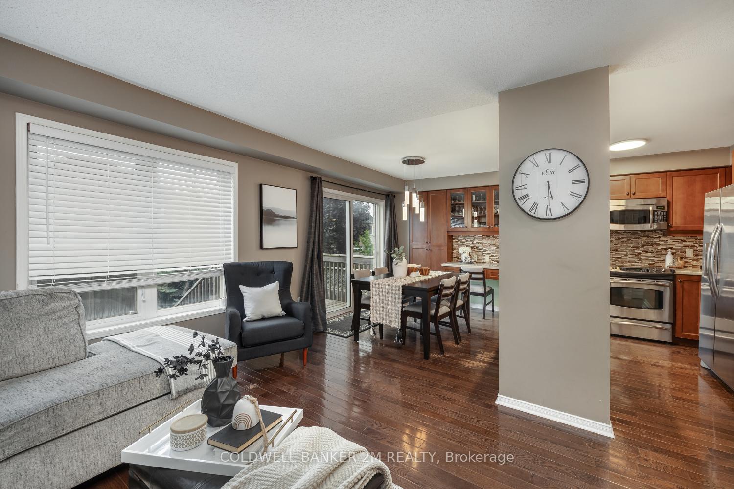 Photo 12 of 813 Taggart Crescent, Oshawa, Pinecrest — HOMEH