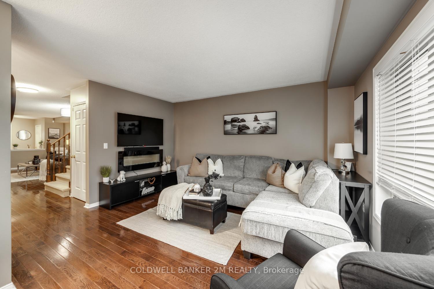 Photo 13 of 813 Taggart Crescent, Oshawa, Pinecrest — HOMEH