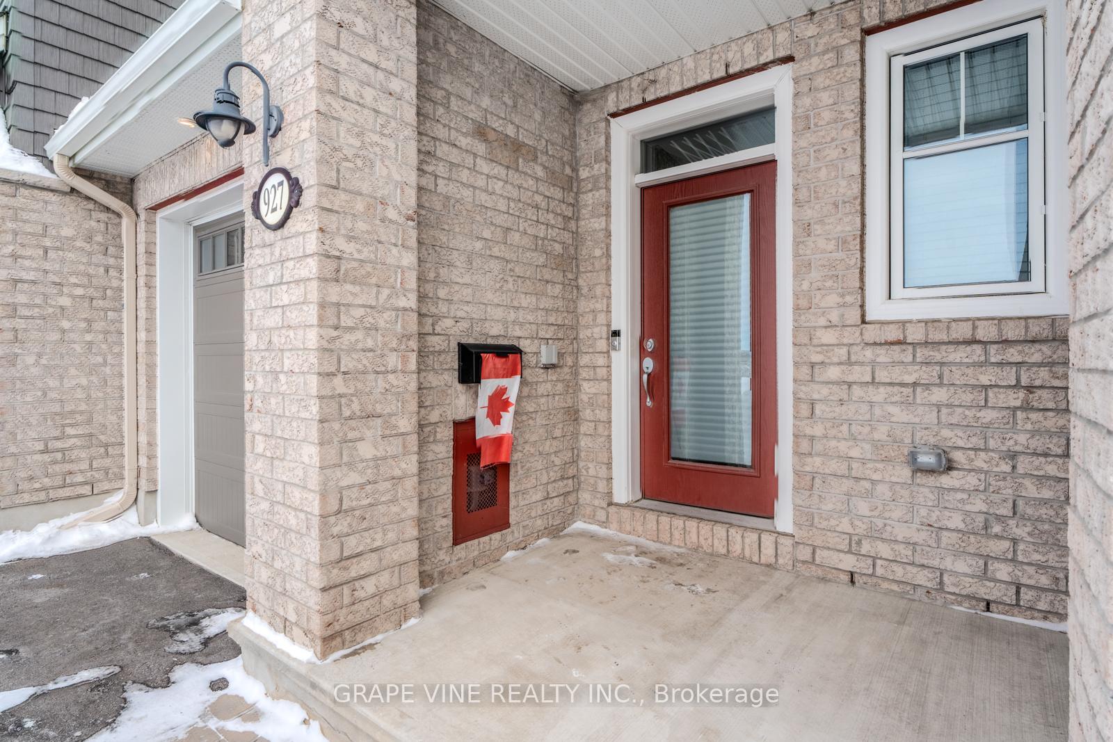 Photo 2 of 927 Geographe Terrace, Ottawa, Camelot — HOMEH