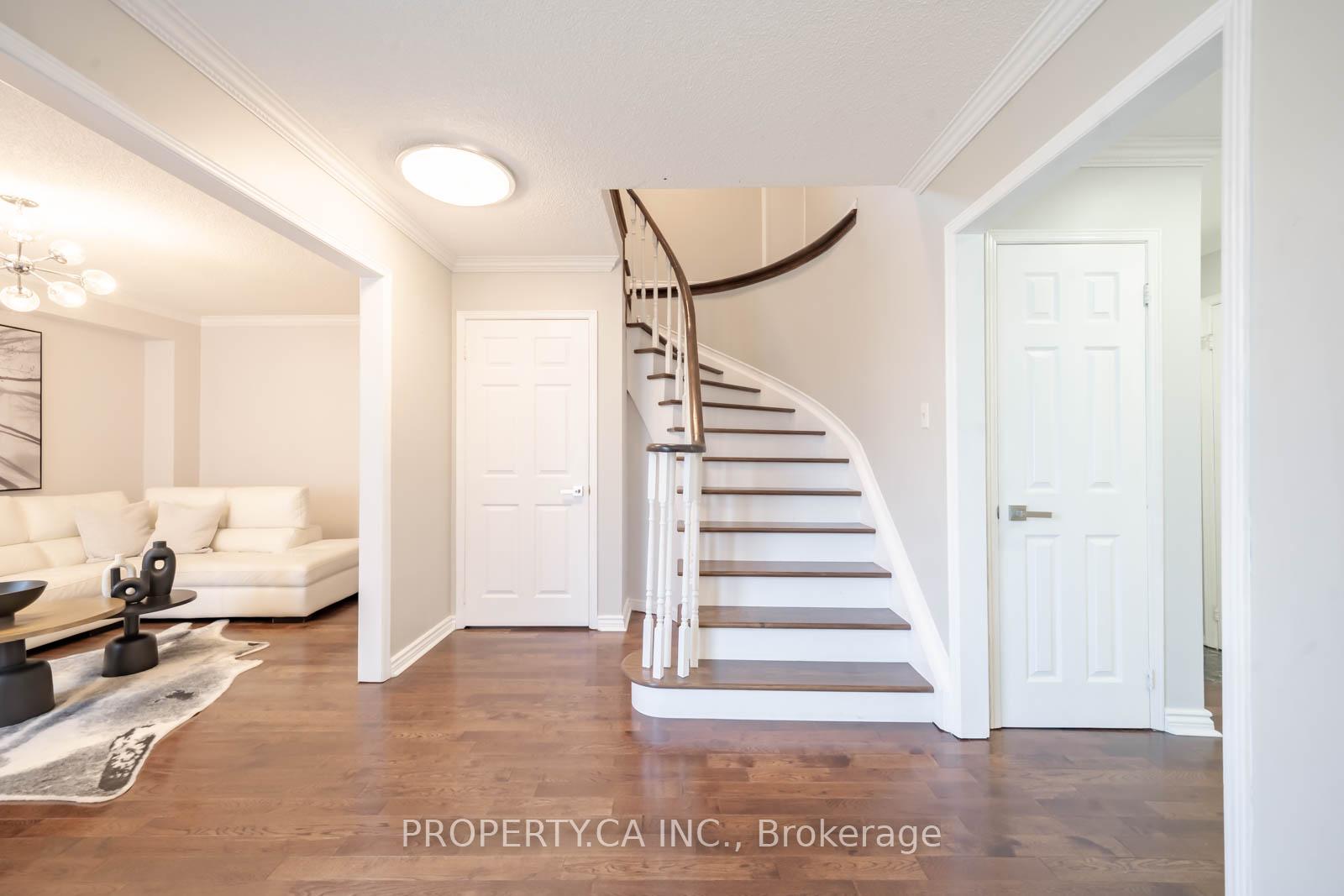Photo 3 of 738 Aspen Road, Pickering, Amberlea — HOMEH