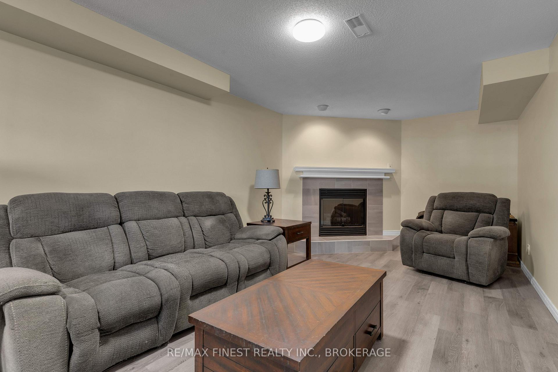 Photo 24 of 611 Davis Drive, Kingston, East Gardiners Rd — HOMEH