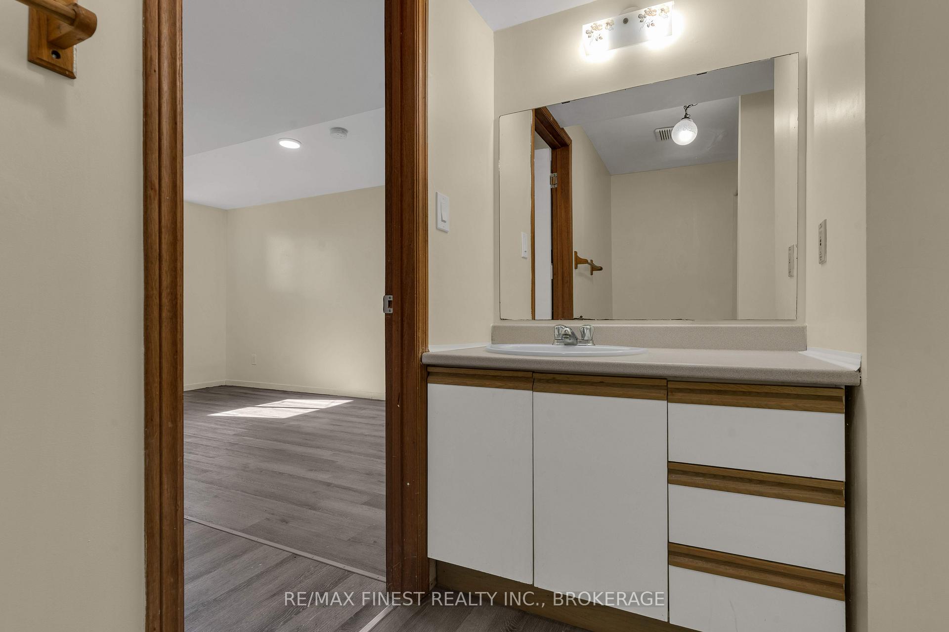 Photo 34 of 611 Davis Drive, Kingston, East Gardiners Rd — HOMEH