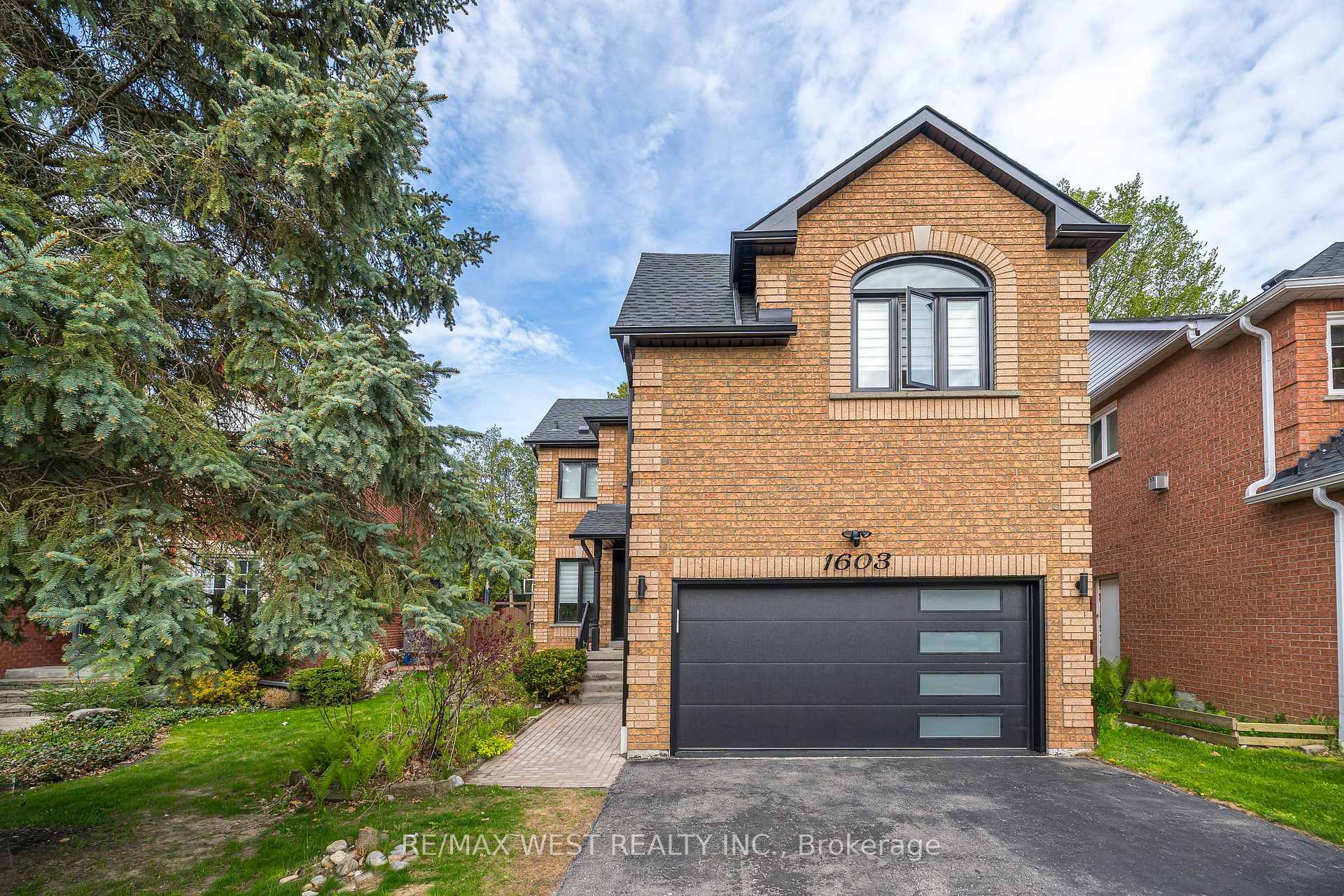Photo 2 of 1603 Sandhurst Crescent, Pickering, Highbush — HOMEH