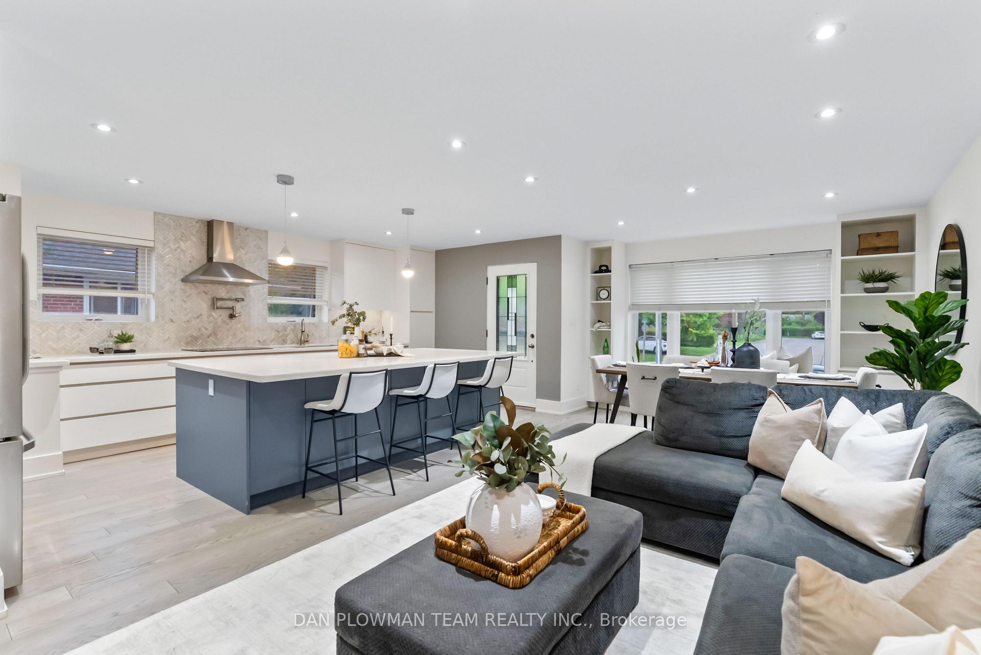 Photo 4 of 838 Krosno Boulevard, Pickering, Bay Ridges — HOMEH