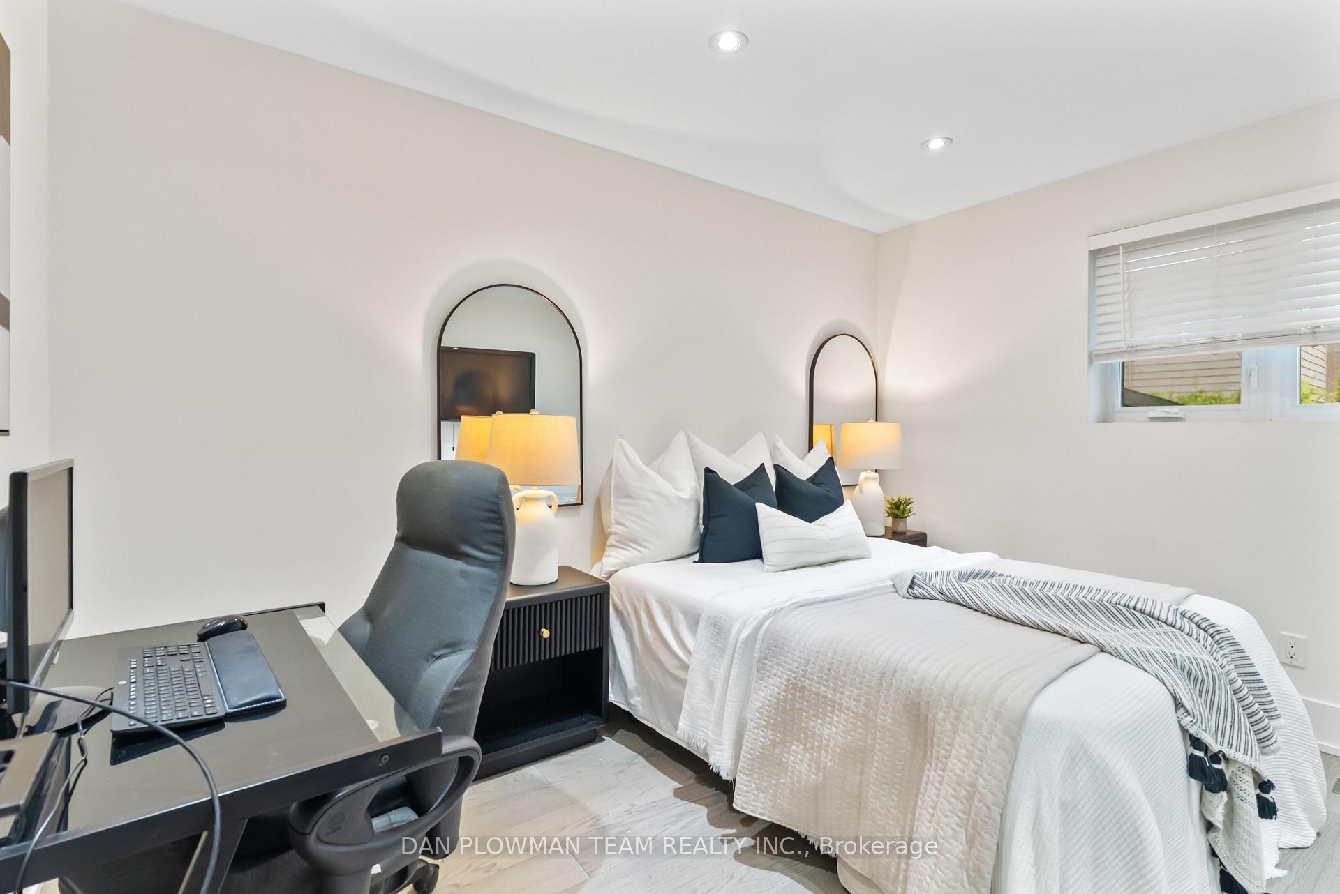 Photo 14 of 838 Krosno Boulevard, Pickering, Bay Ridges — HOMEH