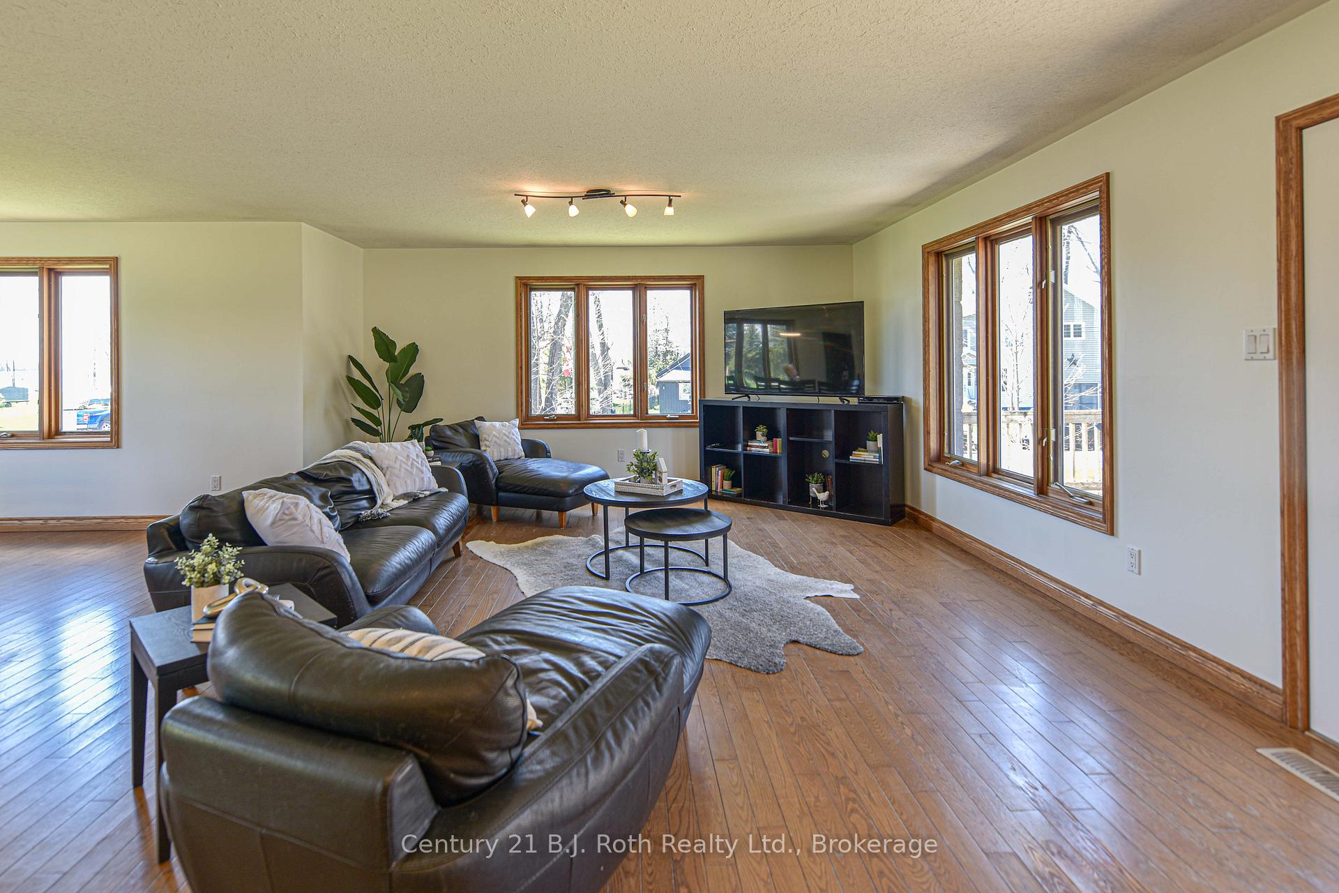 Photo 7 of 4086 Lawton Lane, Ramara, Atherley — HOMEH