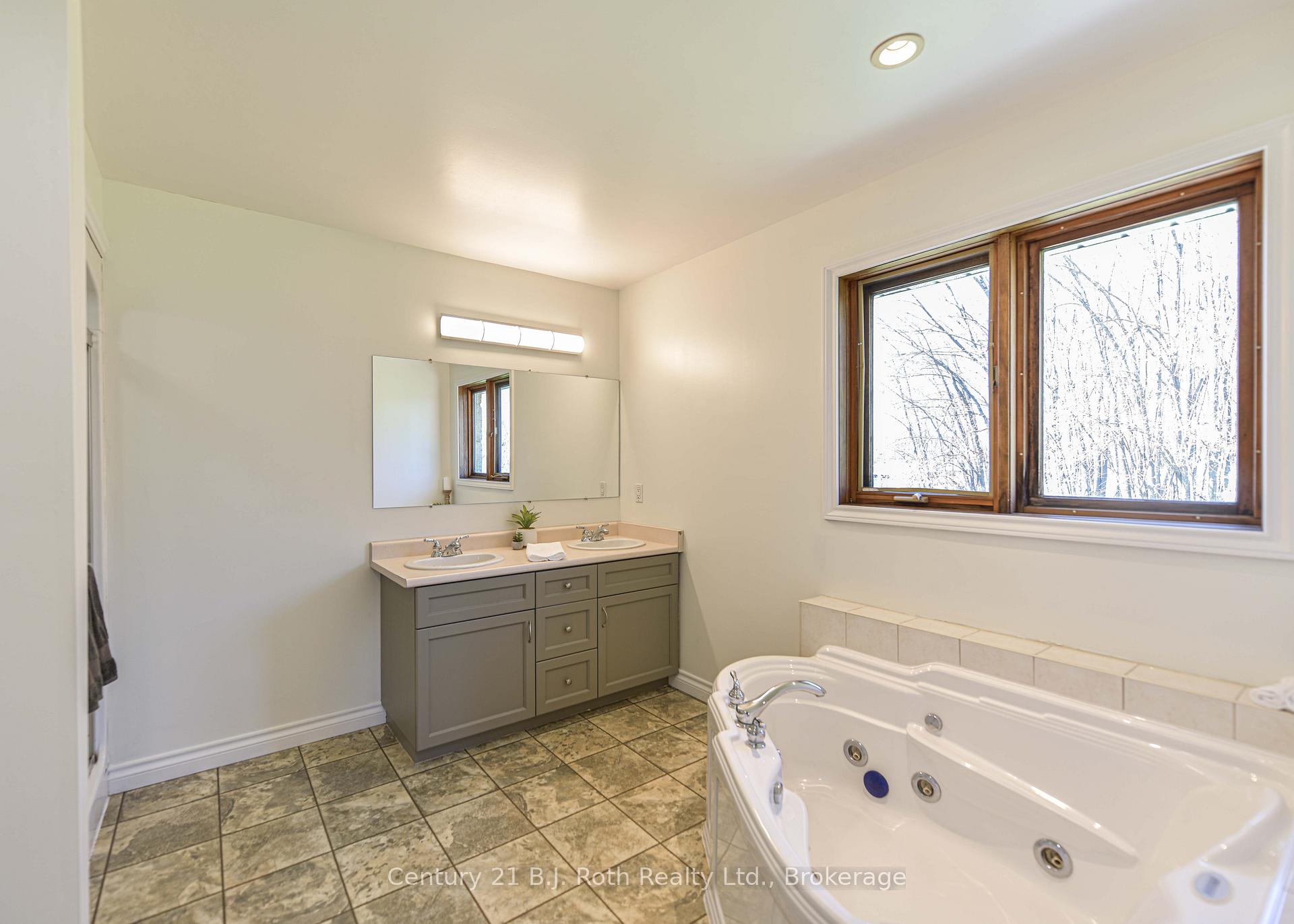 Photo 22 of 4086 Lawton Lane, Ramara, Atherley — HOMEH