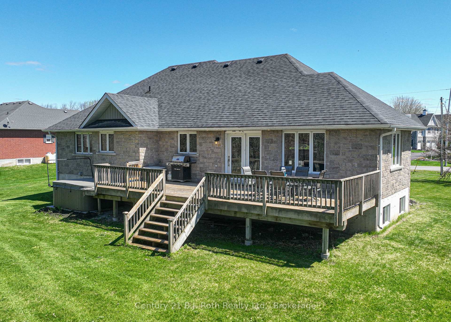 Photo 43 of 4086 Lawton Lane, Ramara, Atherley — HOMEH