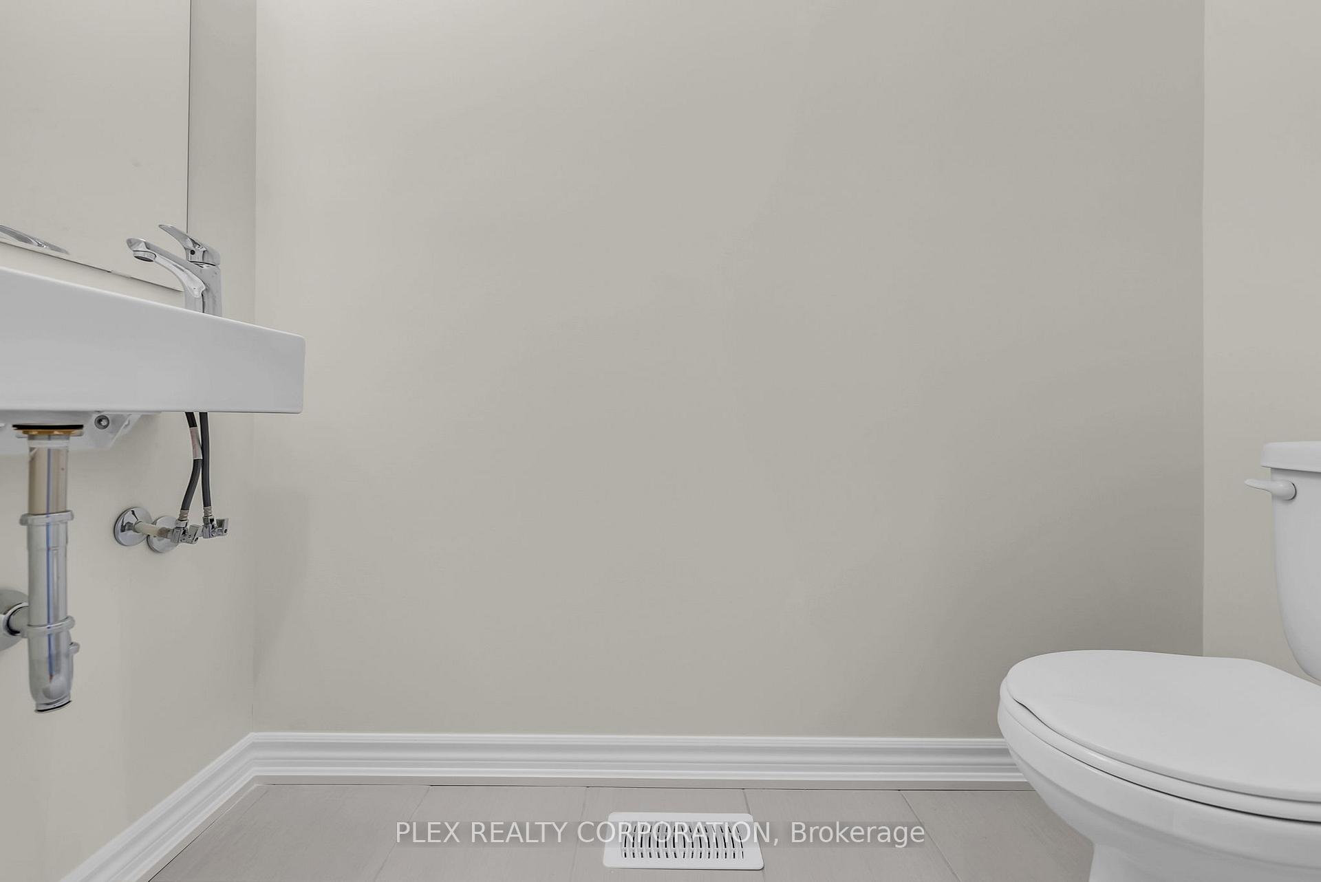Photo 9 of 681 Ribstone Court, Oshawa, Pinecrest — HOMEH