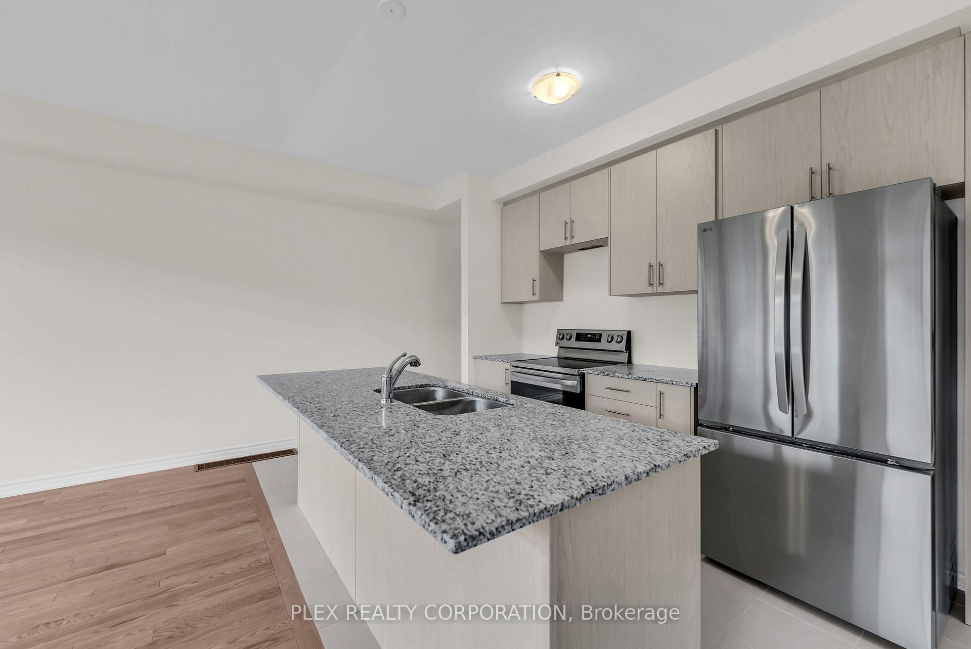 Photo 19 of 681 Ribstone Court, Oshawa, Pinecrest — HOMEH