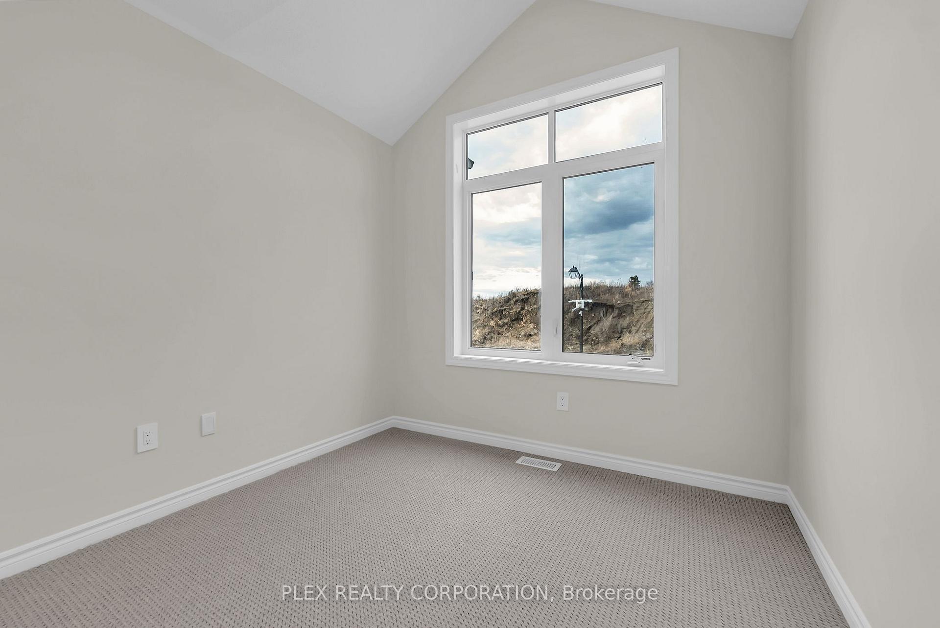 Photo 41 of 681 Ribstone Court, Oshawa, Pinecrest — HOMEH