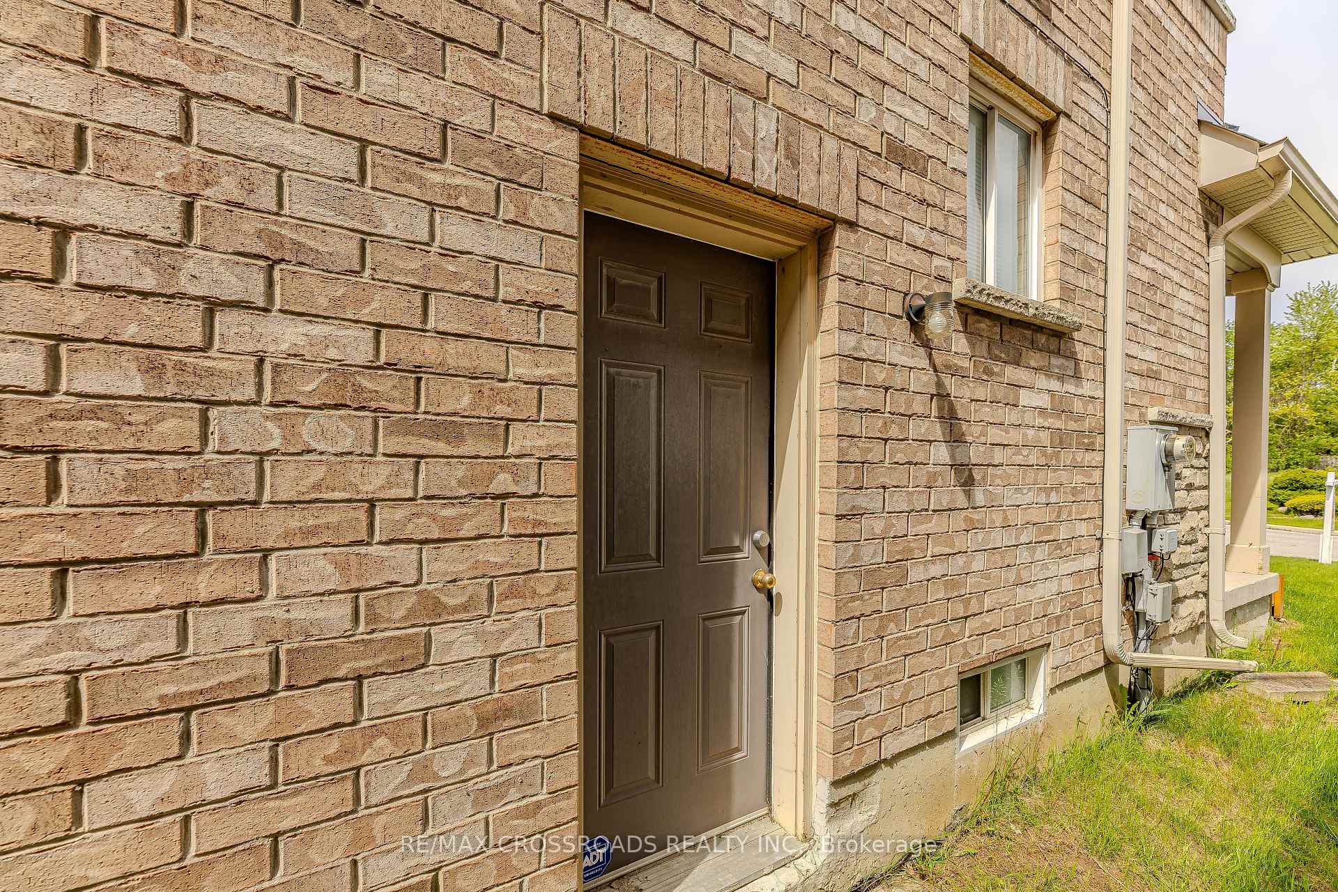 Photo 3 of 467 Rougewalk Drive, Pickering, Rouge Park — HOMEH