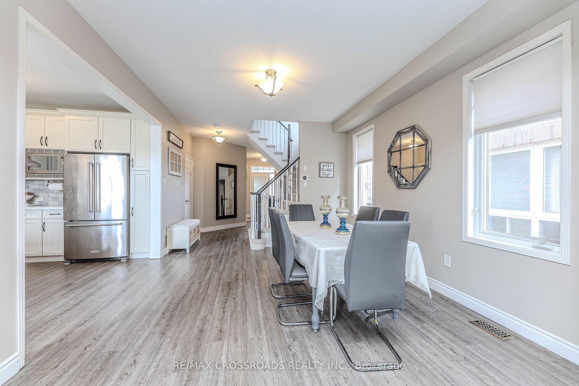 Photo 11 of 467 Rougewalk Drive, Pickering, Rouge Park — HOMEH