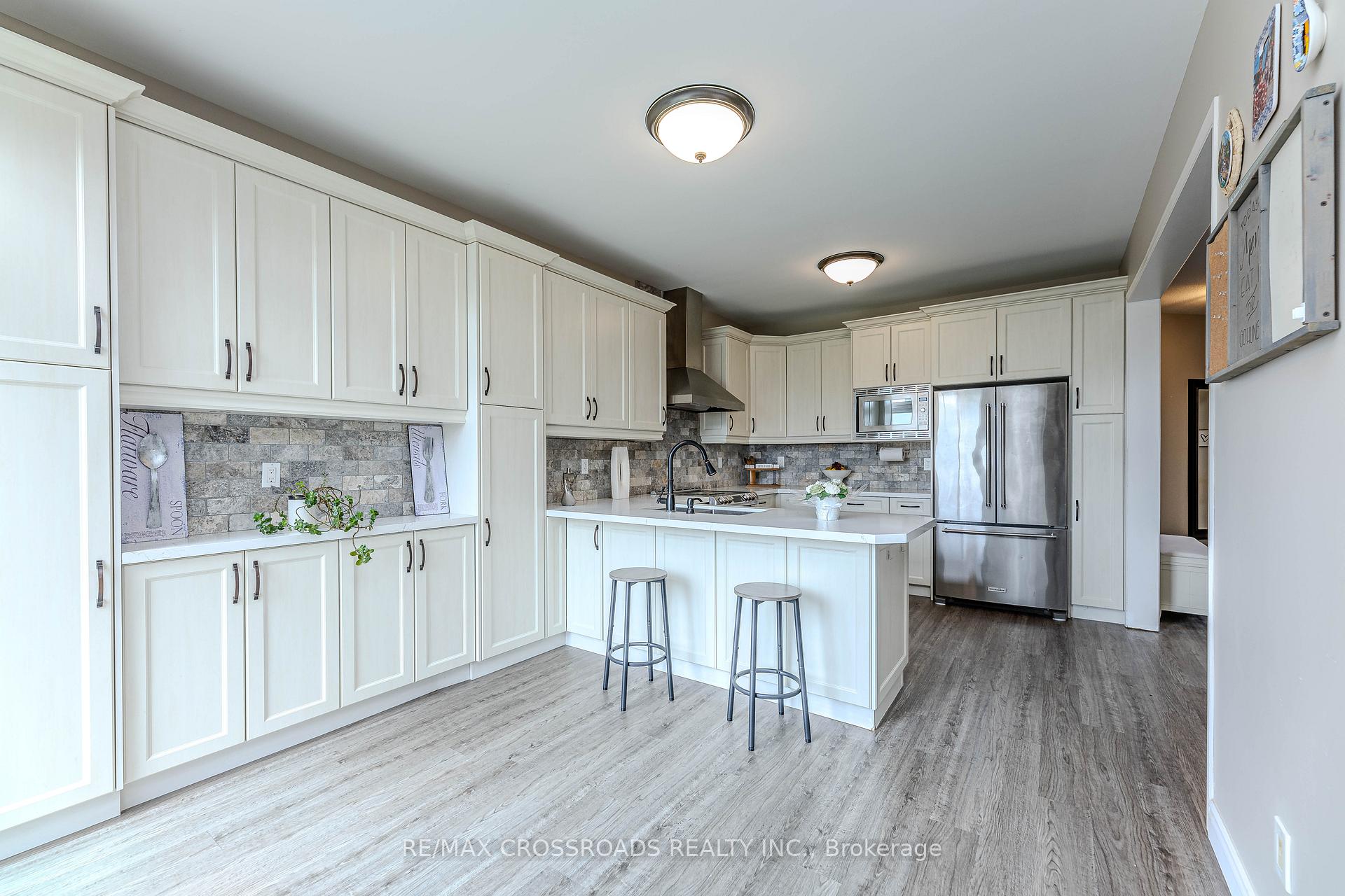 Photo 12 of 467 Rougewalk Drive, Pickering, Rouge Park — HOMEH
