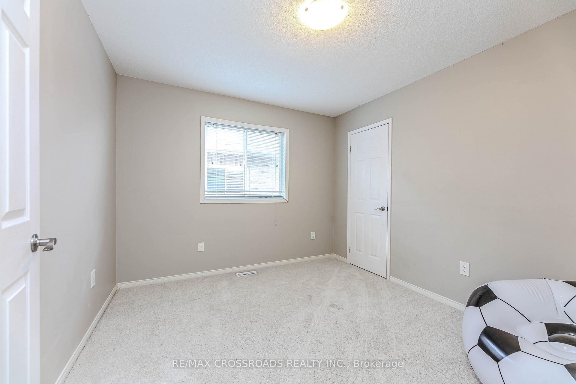 Photo 21 of 467 Rougewalk Drive, Pickering, Rouge Park — HOMEH
