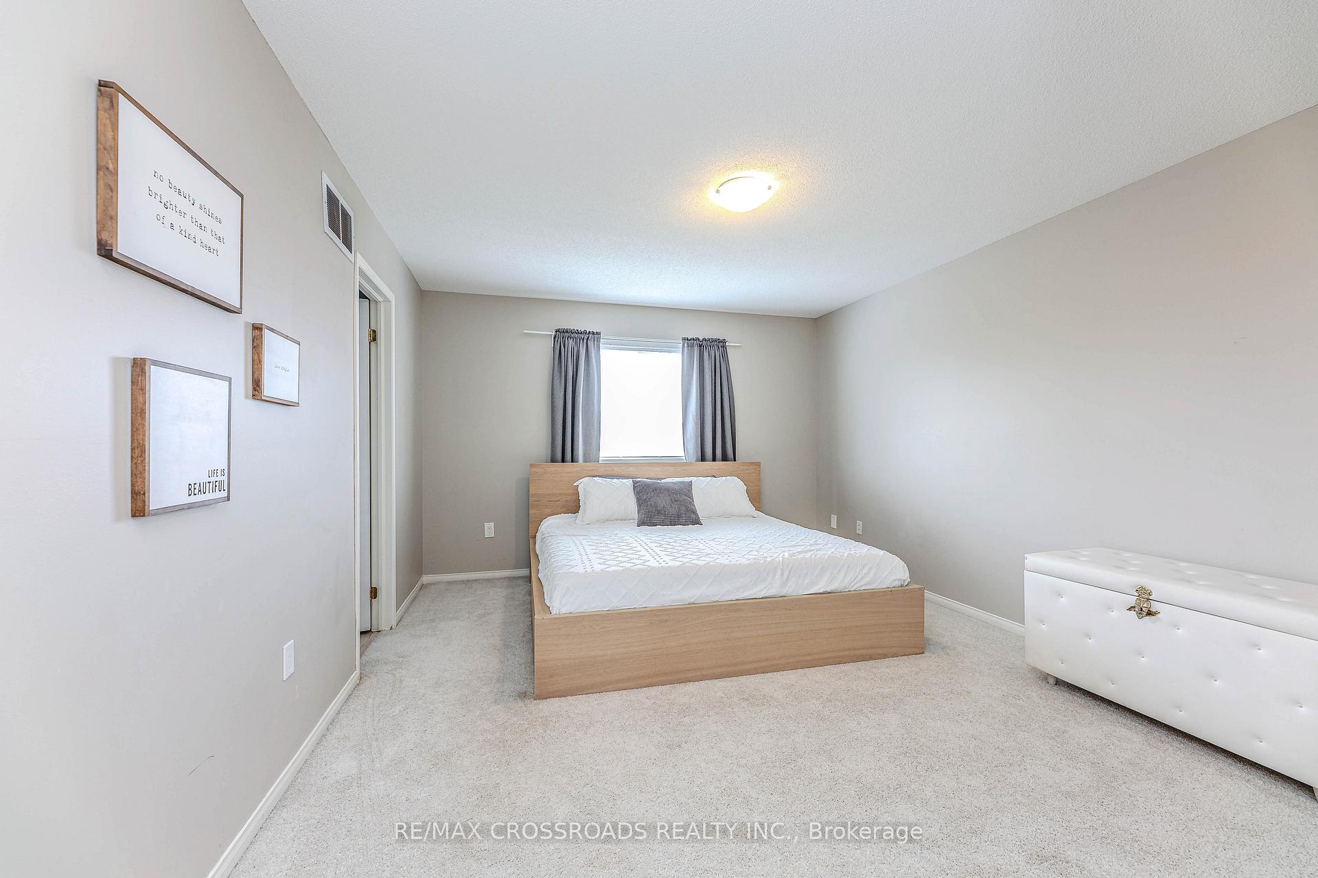 Photo 22 of 467 Rougewalk Drive, Pickering, Rouge Park — HOMEH