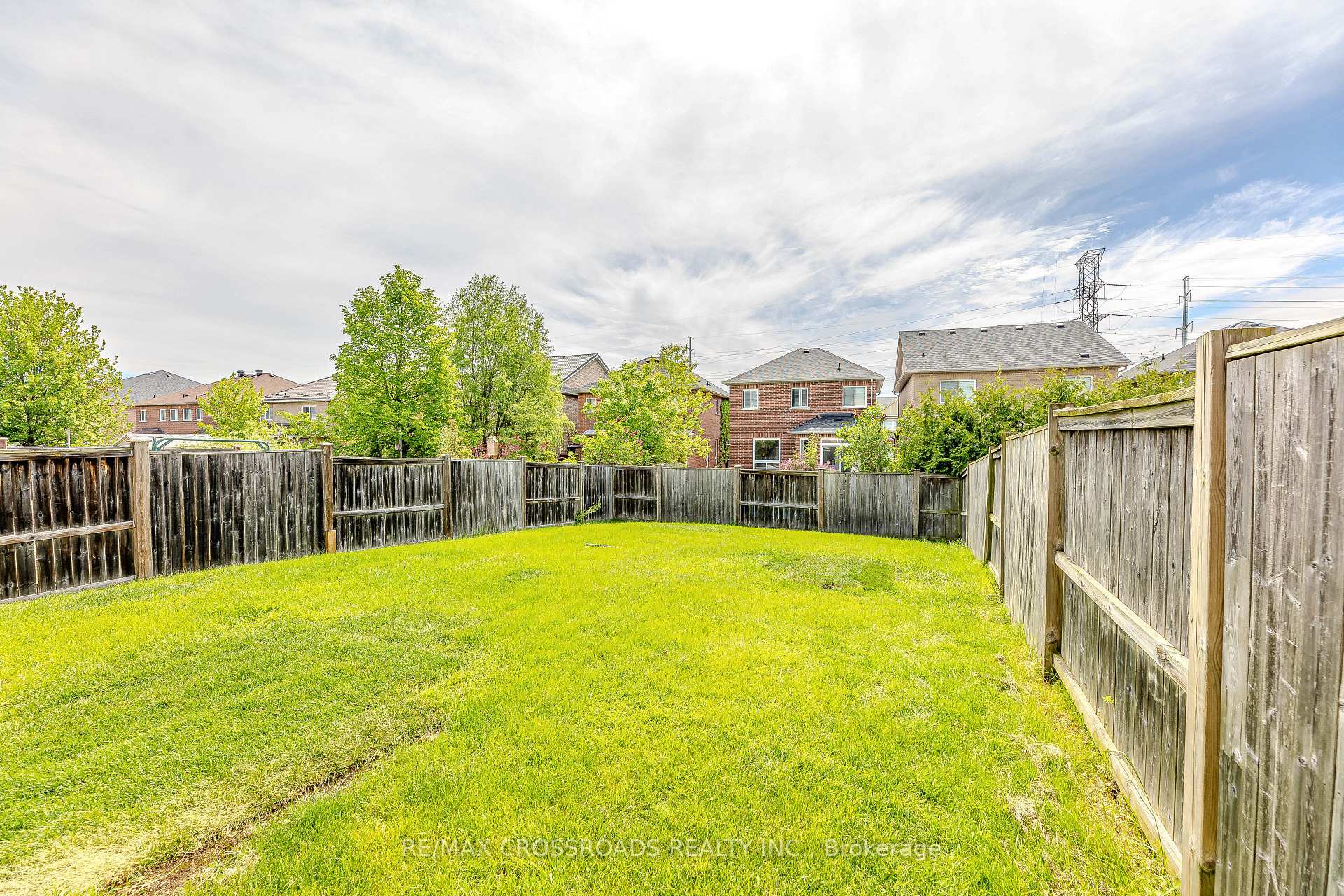 Photo 43 of 467 Rougewalk Drive, Pickering, Rouge Park — HOMEH