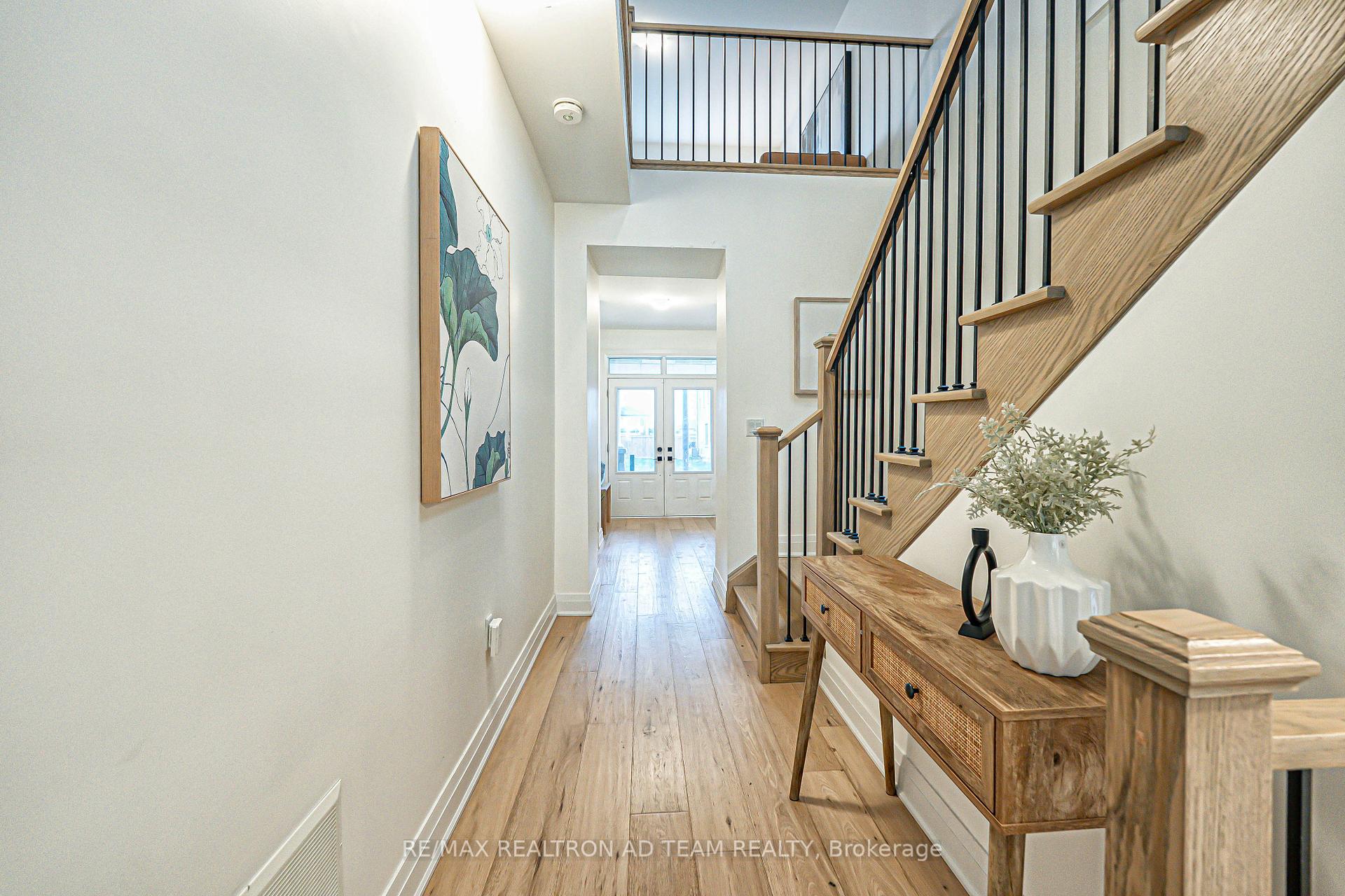 Photo 4 of 3110 Willowridge Path, Pickering, Rural Pickering — HOMEH