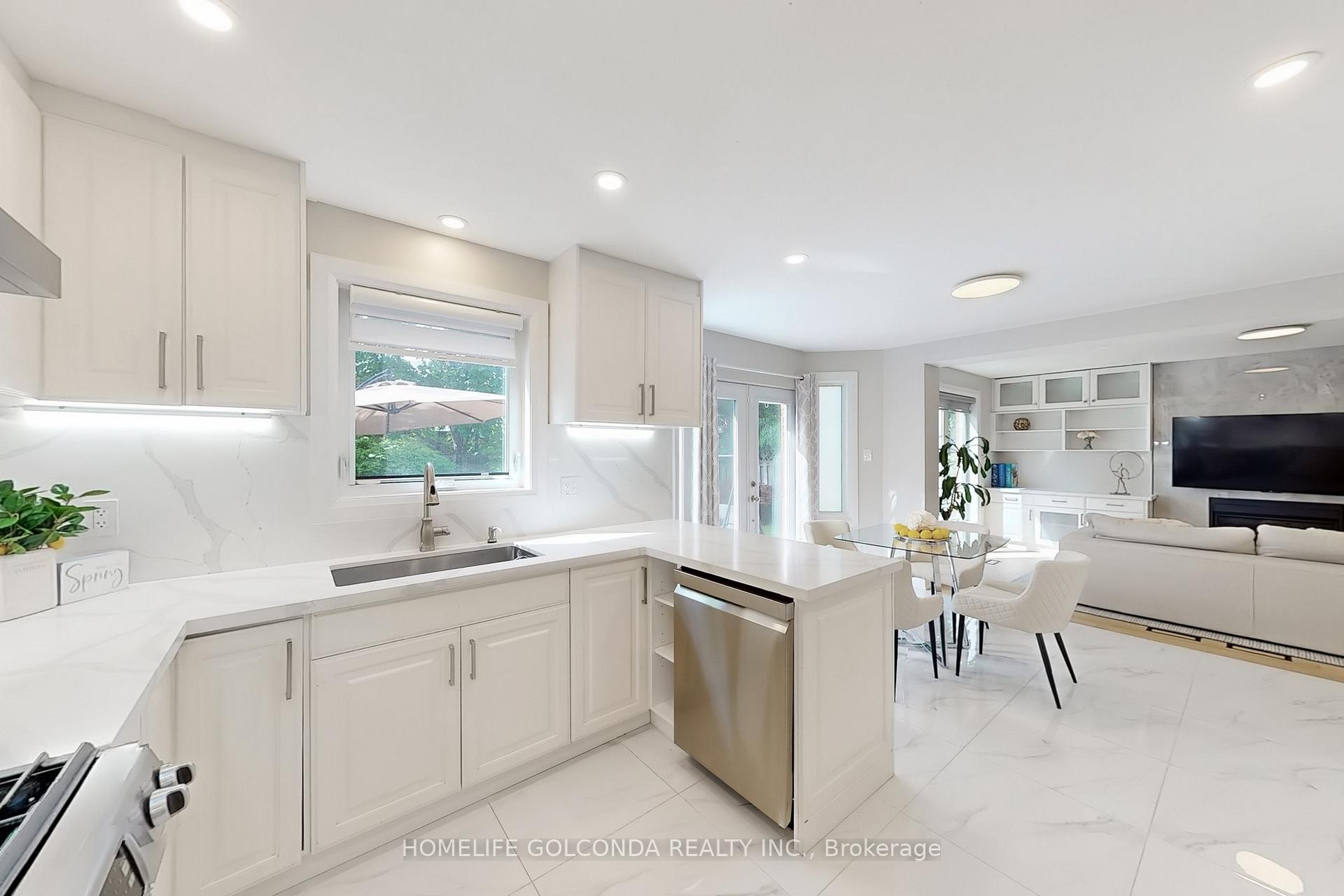 Photo 8 of 1018 Rouge Valley Drive, Pickering, Rougemount — HOMEH