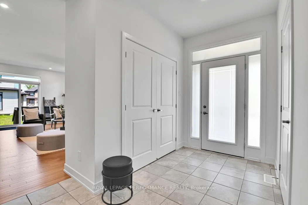 Photo 19 of 70 Nettle Crescent, Ottawa, Leitrim — HOMEH